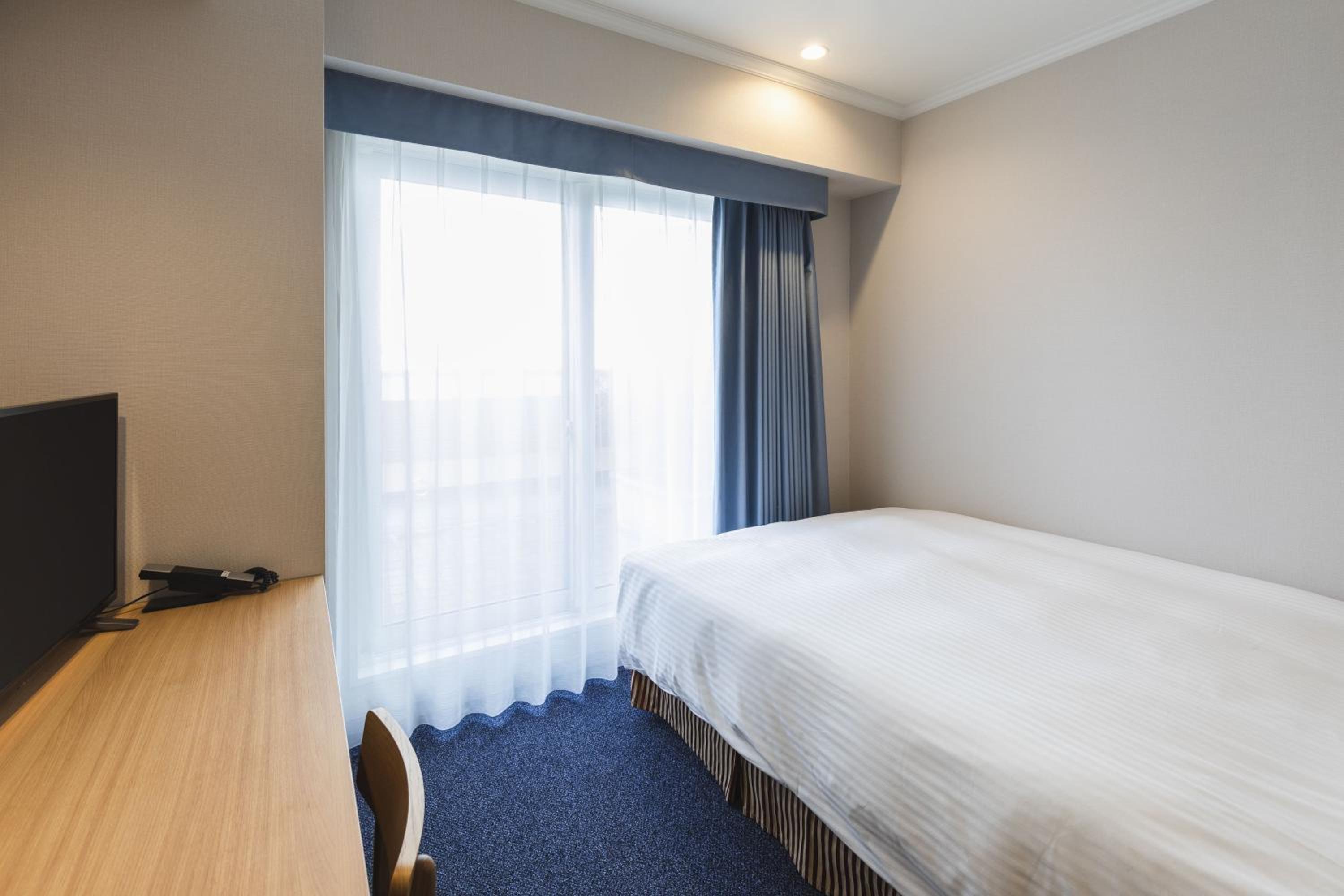 Standard Double Room with Balcony on Upper Floor - Non-Smoking  photo 2