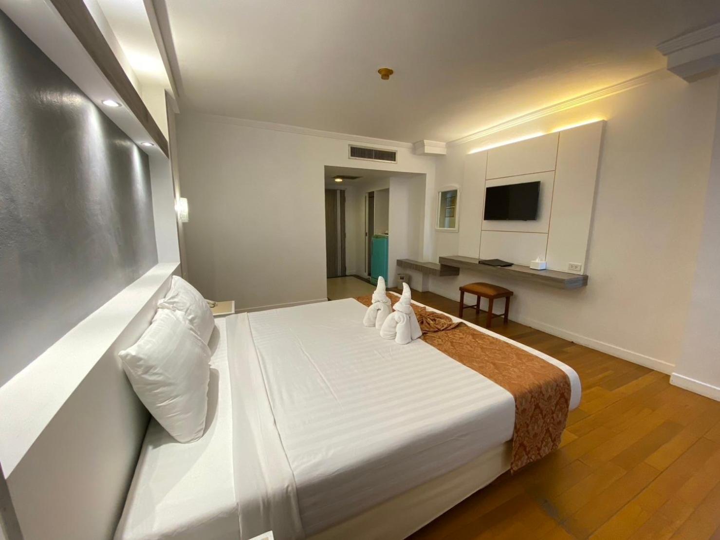 Deluxe Double Room photo 3