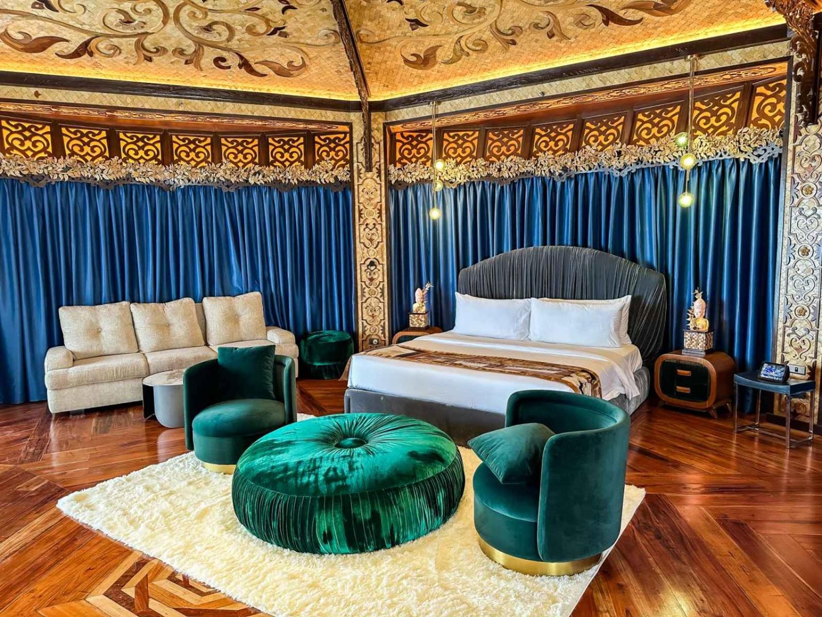 Grand Villa - Photo 1