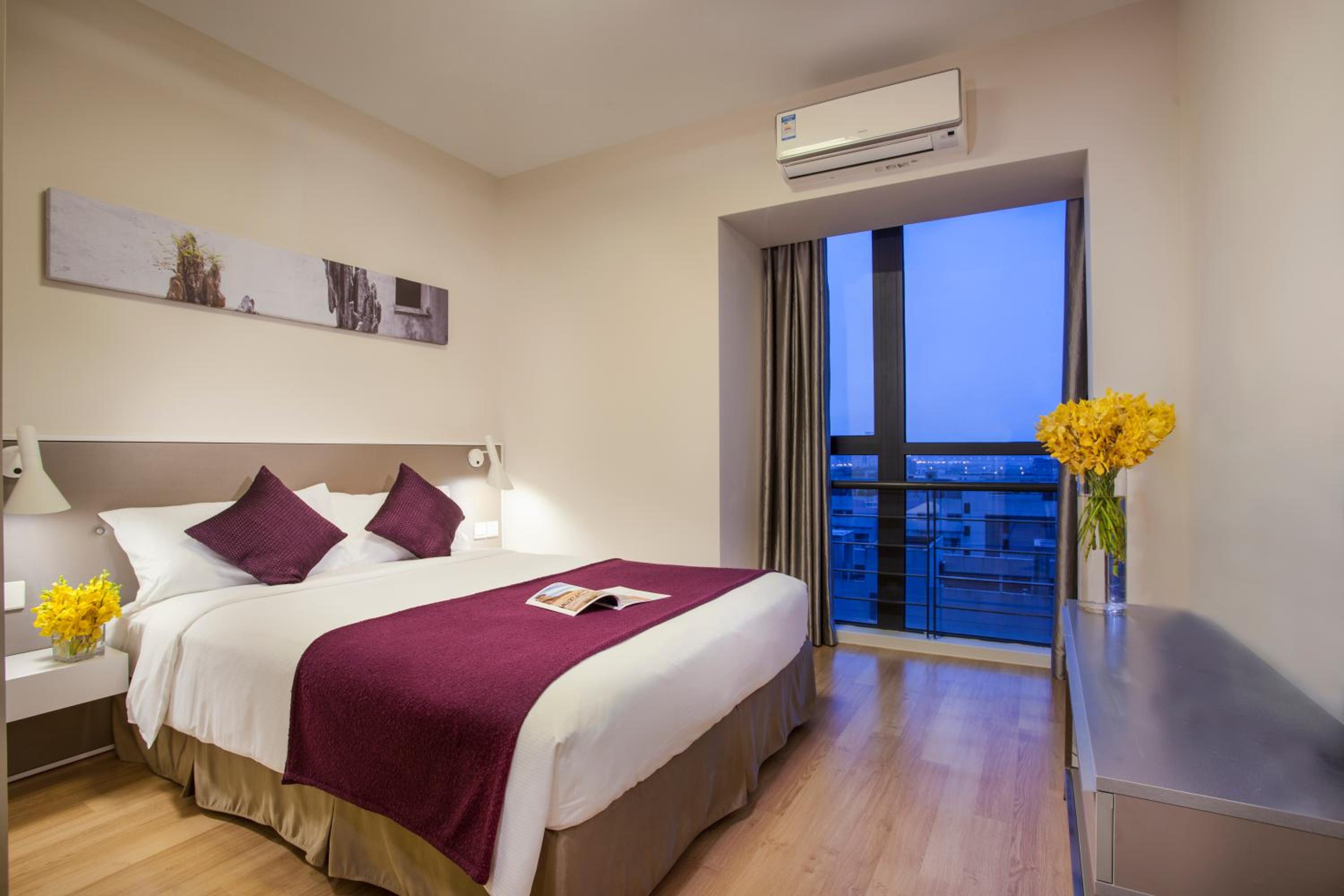 One-Bedroom Deluxe Executive Apartment - Photo 5