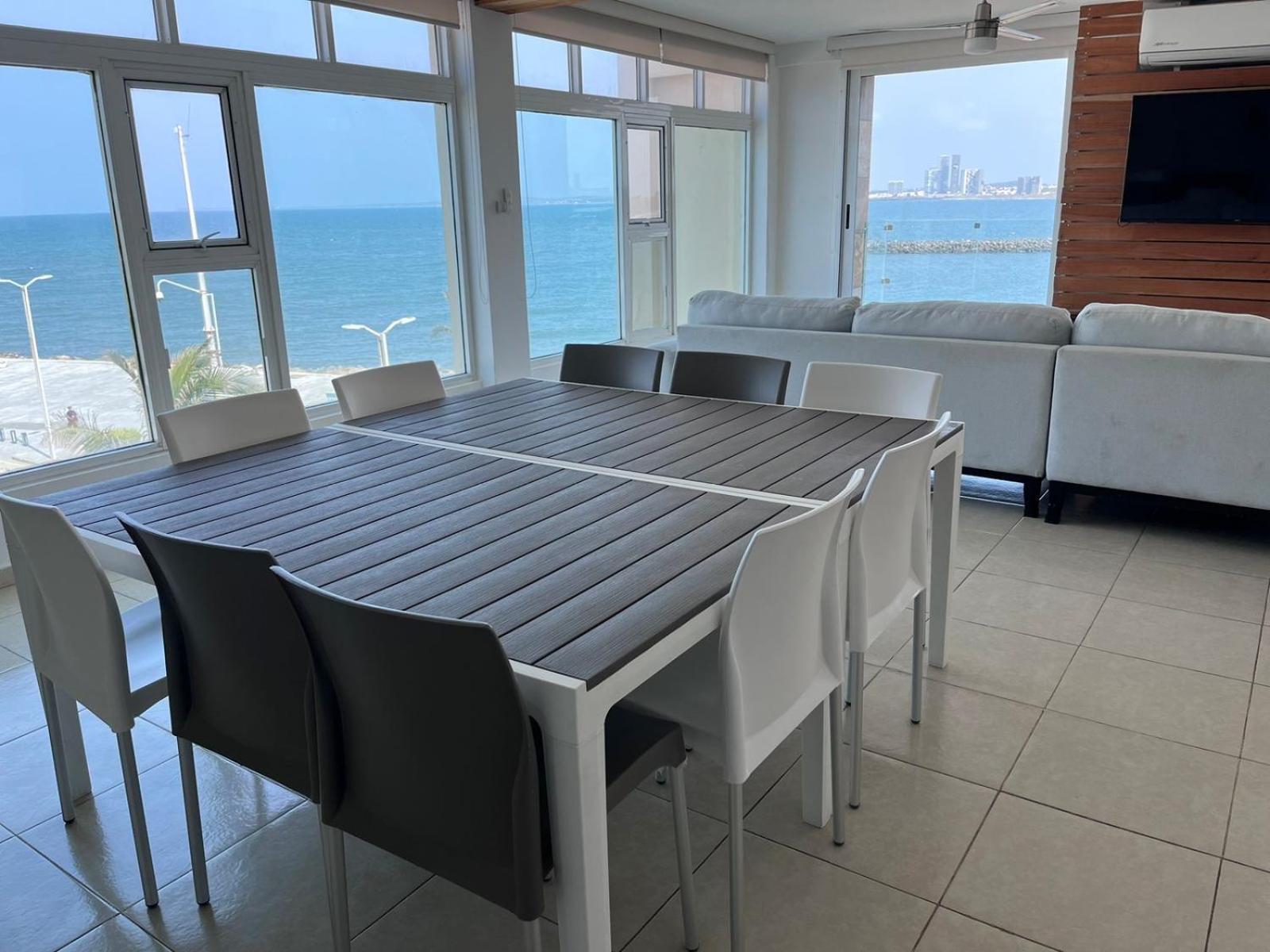 Apartment with Sea View - Photo 29