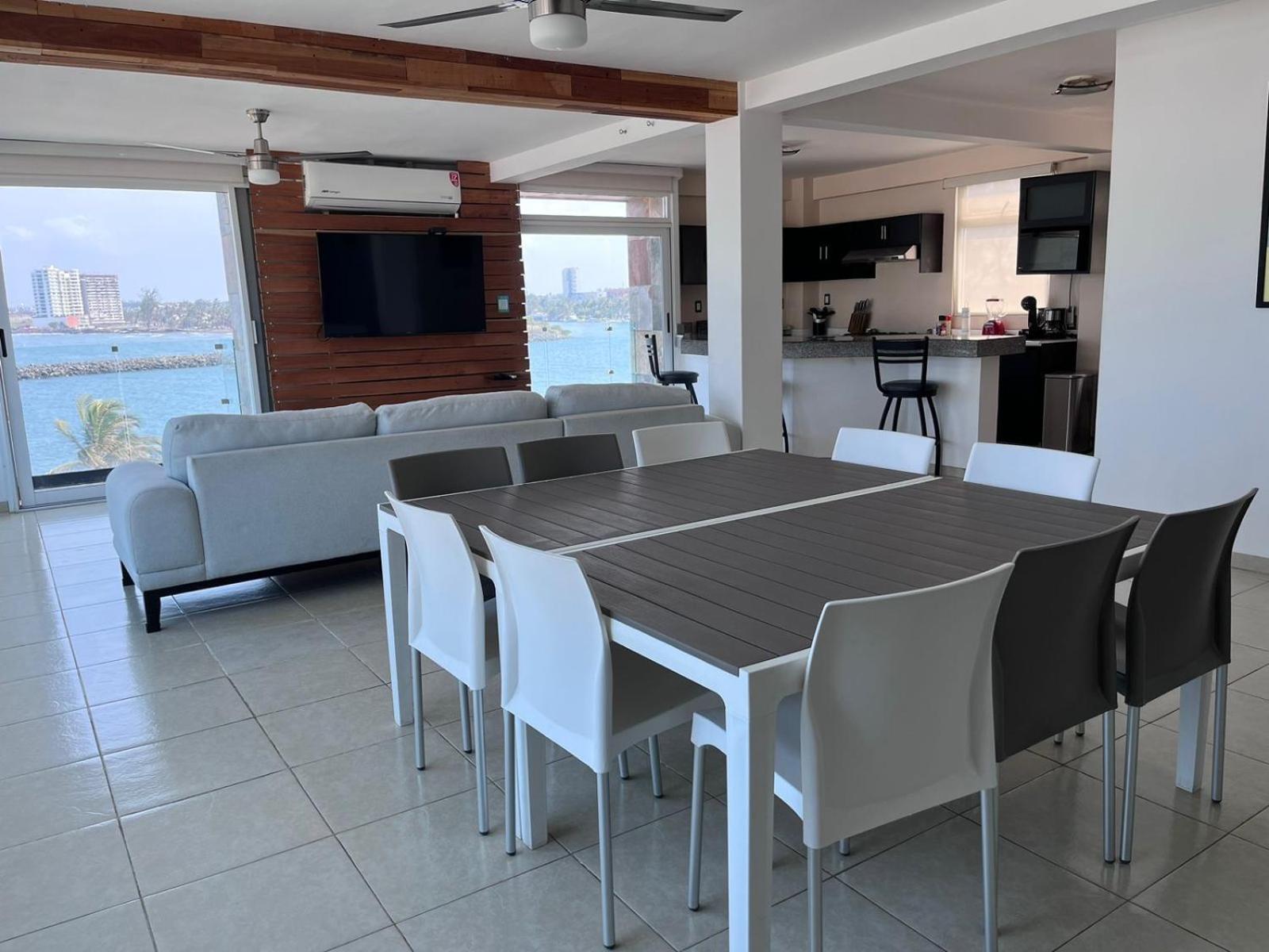 Apartment with Sea View - Photo 31