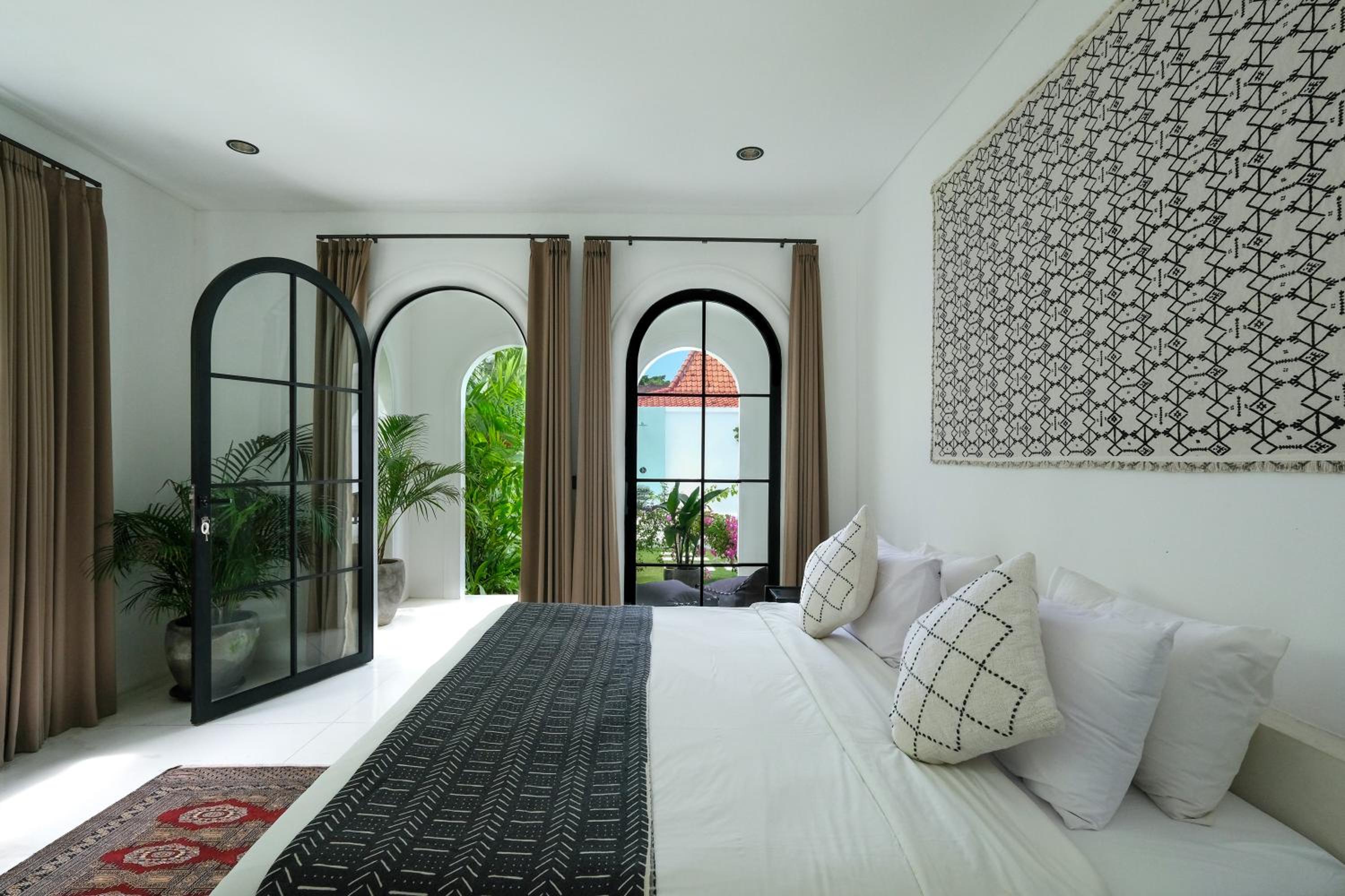 Two-Bedroom Villa - Photo 9