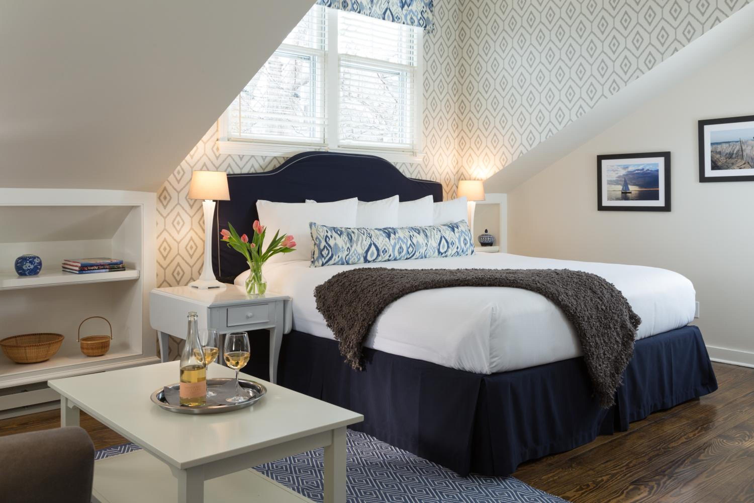 King Room with Sofa Bed