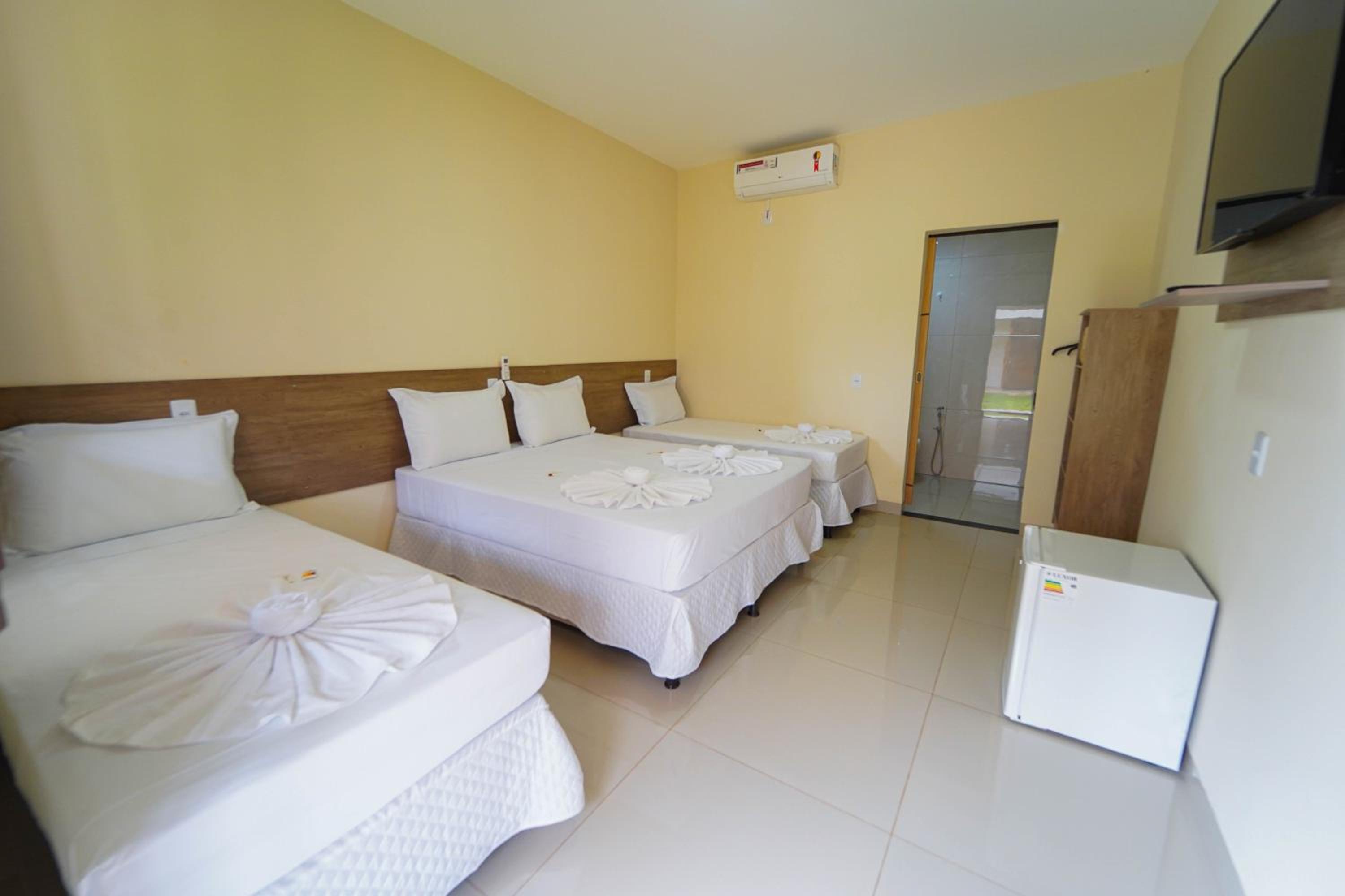 Quadruple Room - Photo 2
