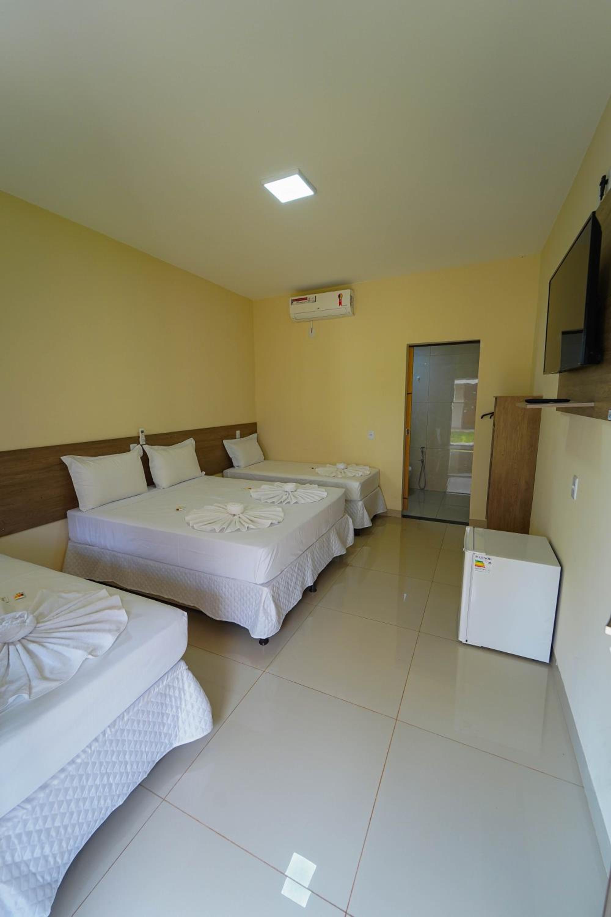 Quadruple Room - Photo 4