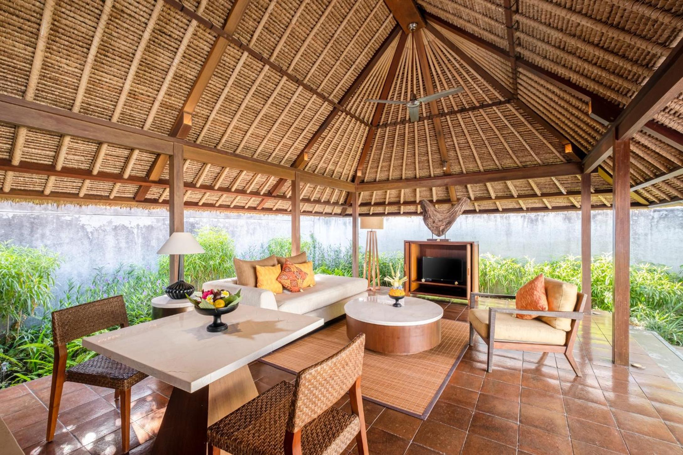 One-Bedroom Villa with Private Pool - Photo 3