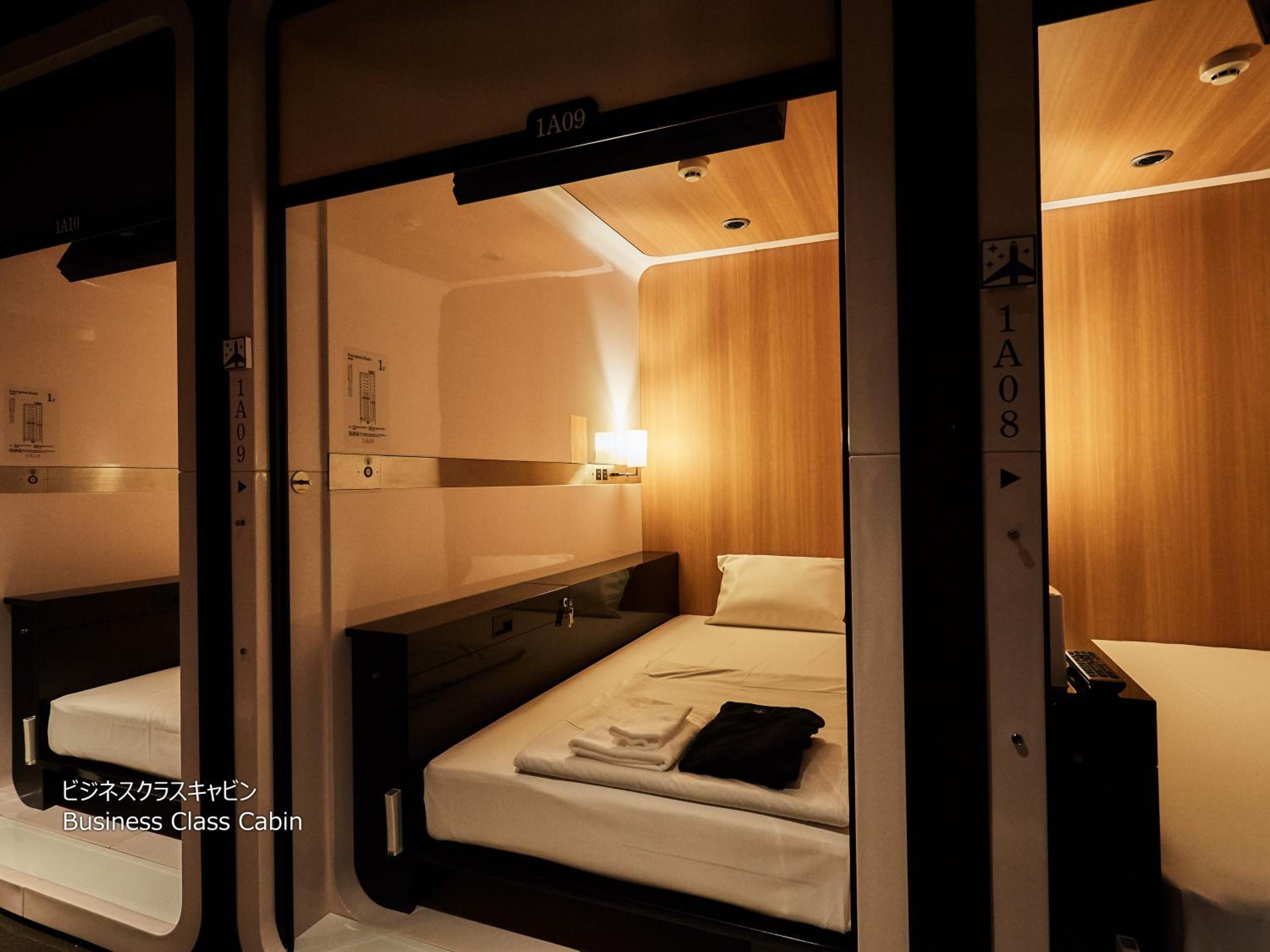 Business Class Cabin - Male Only