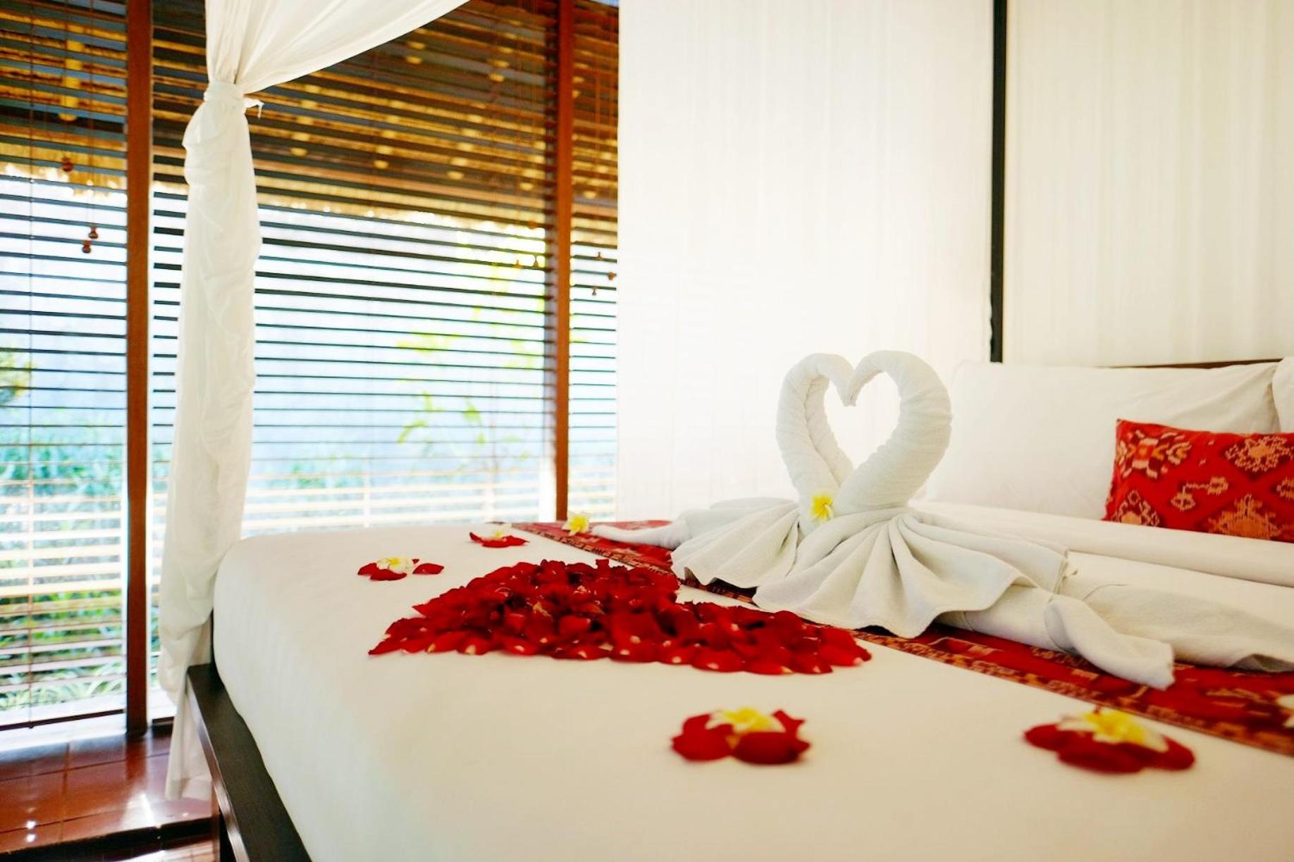 Honeymoon Package at One-Bedroom Villa with Private Pool - Photo 1