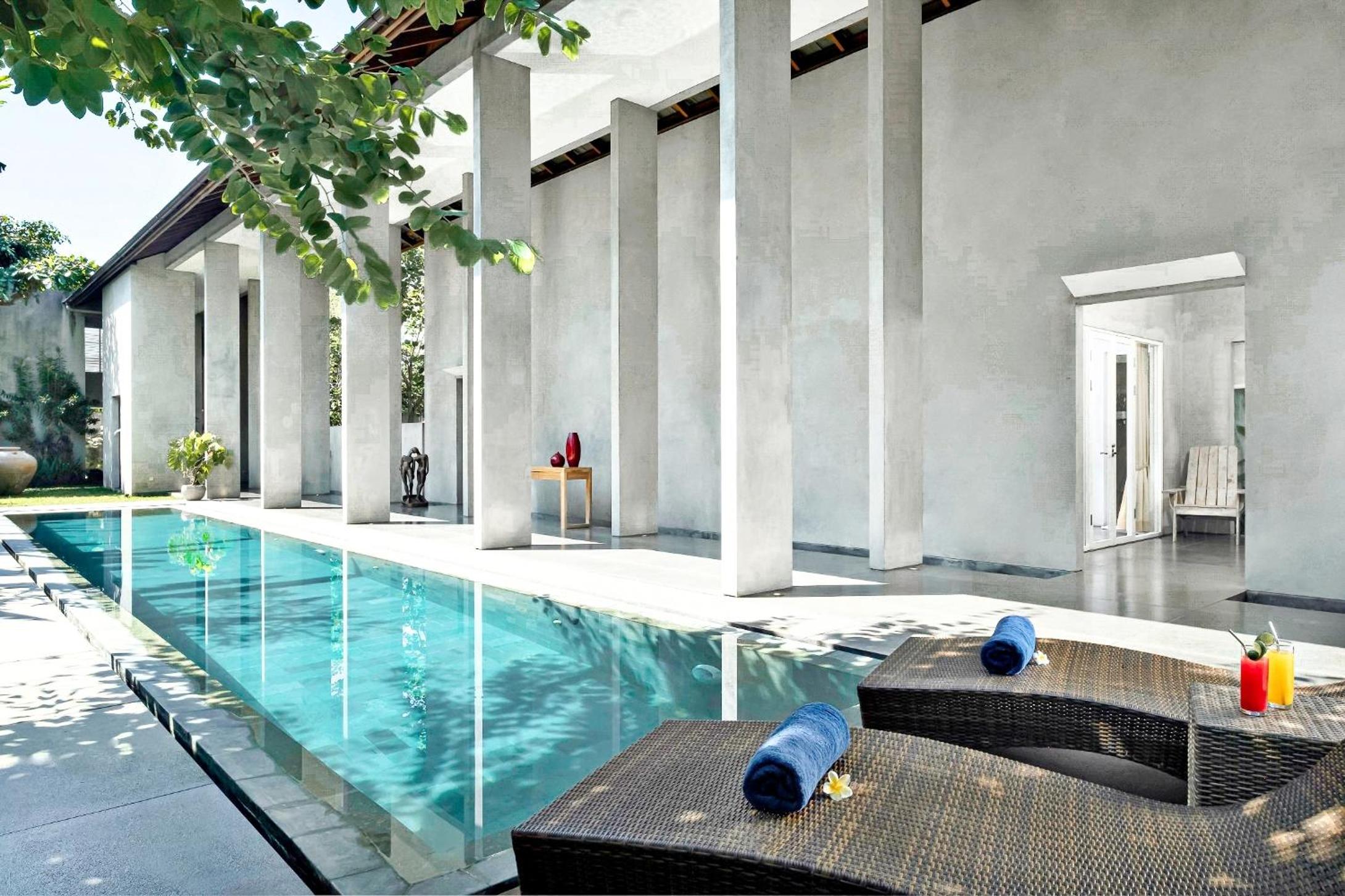 Four-Bedroom Villa with Pool - Photo 12