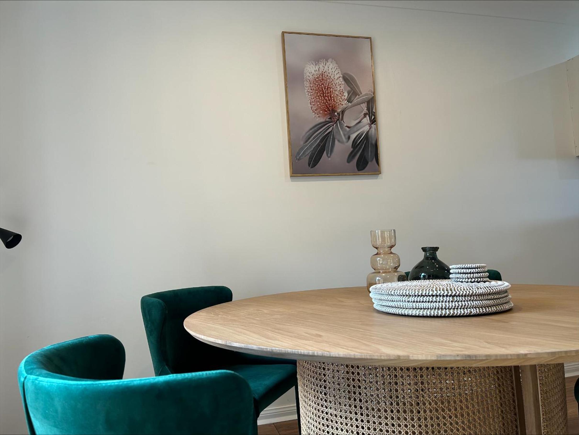 Three-Bedroom Apartment - Photo 2