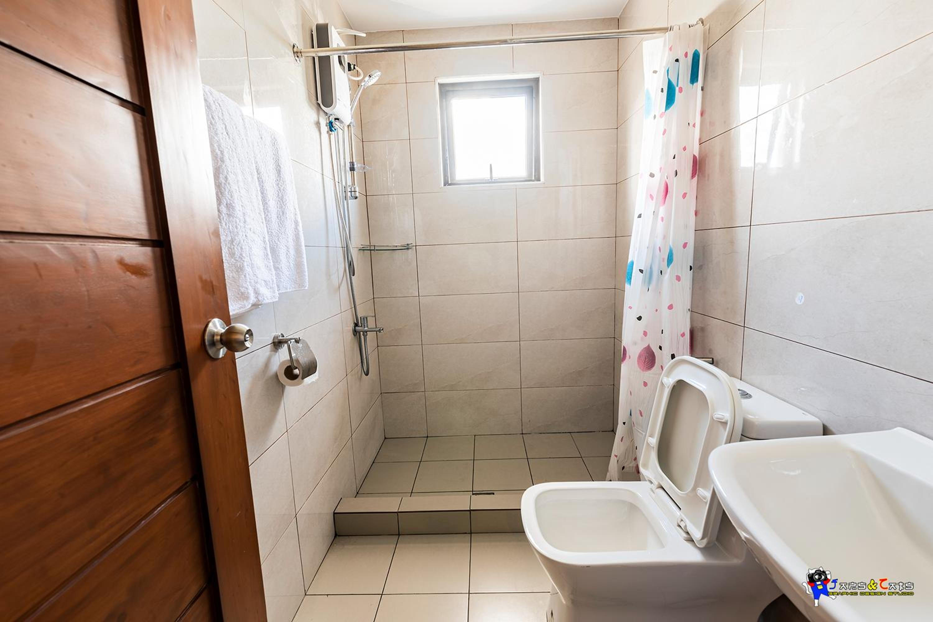 Standard Twin Room - Photo 2