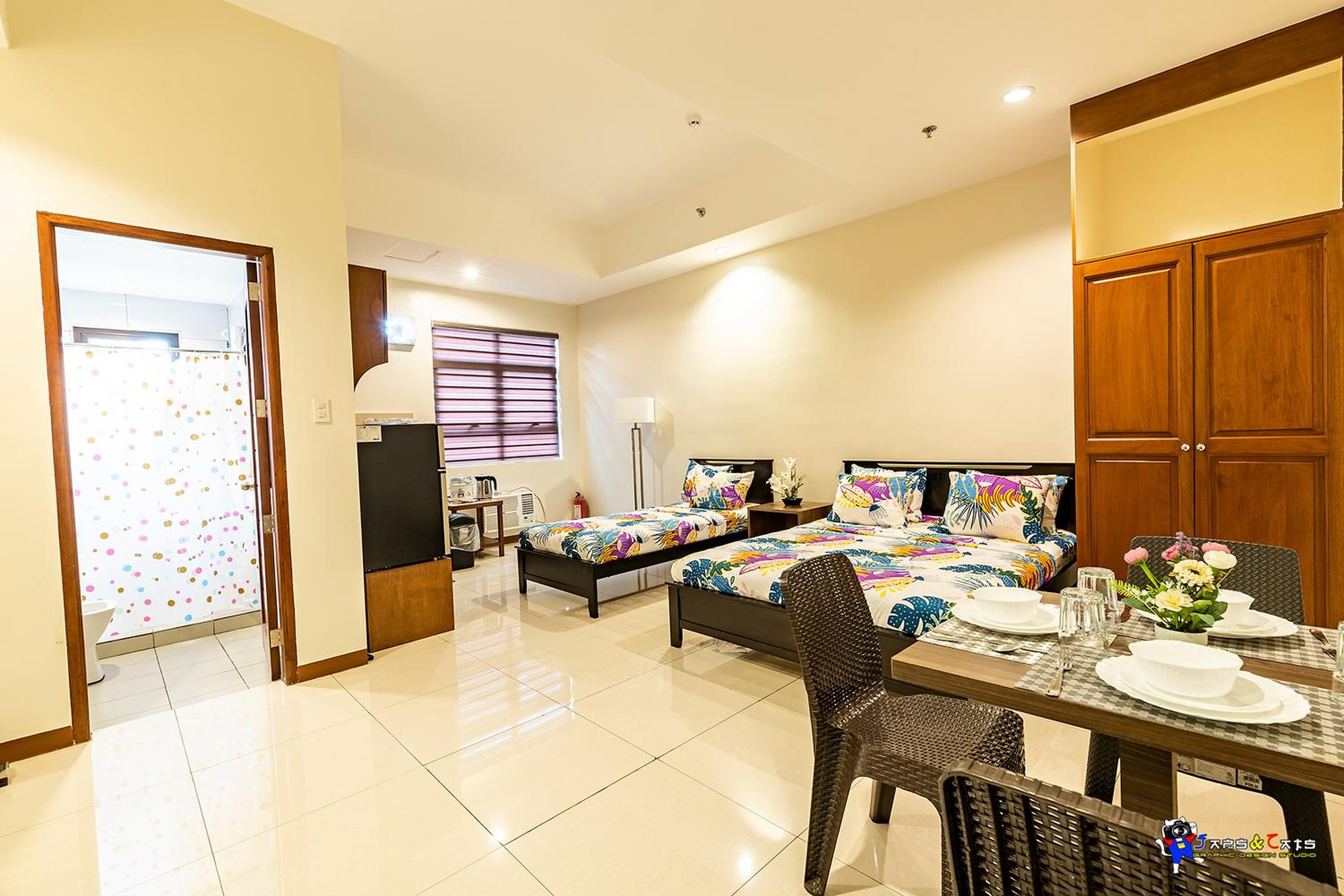 Deluxe Room - Photo 11