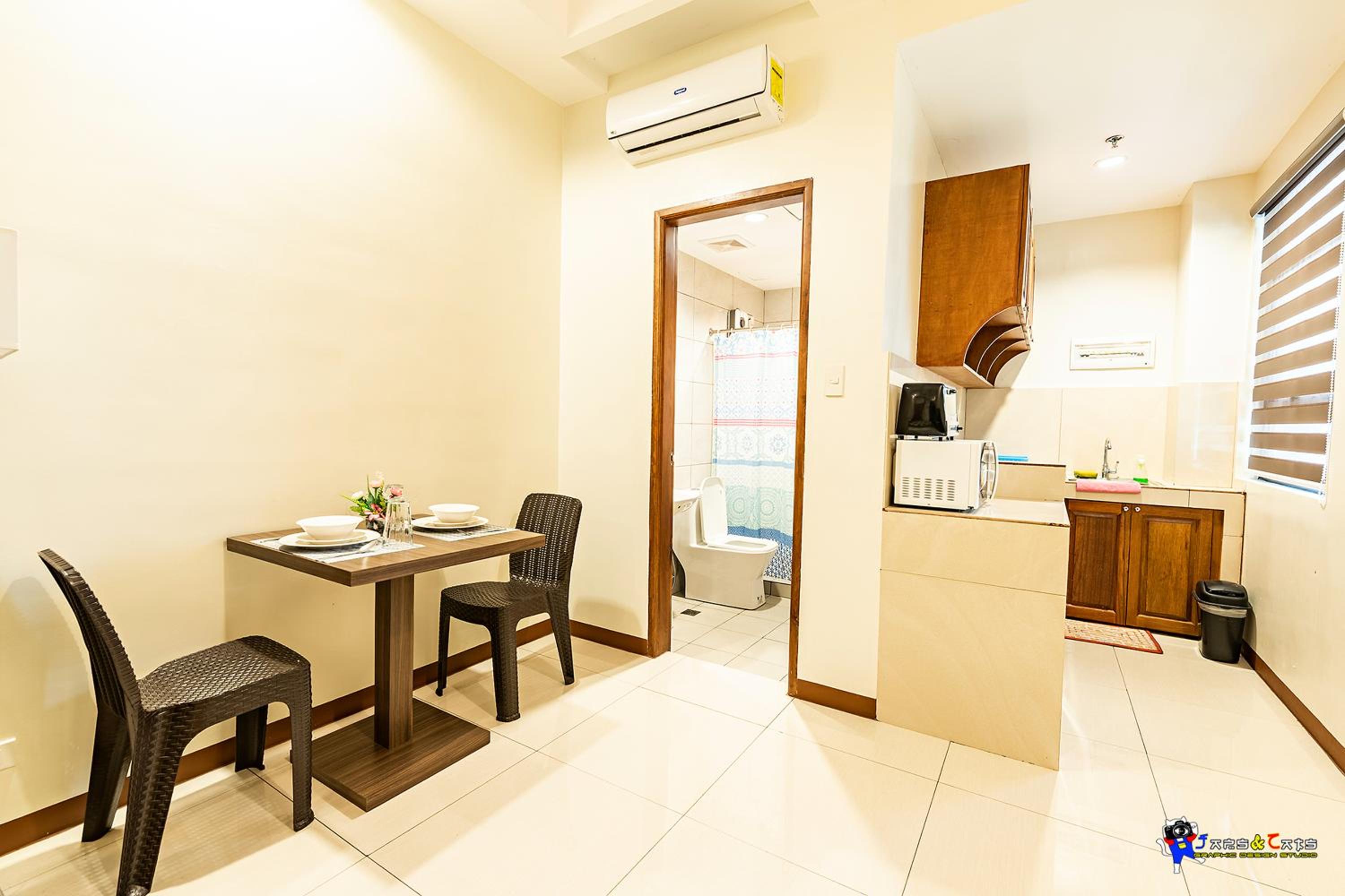 Standard Twin Room - Photo 4