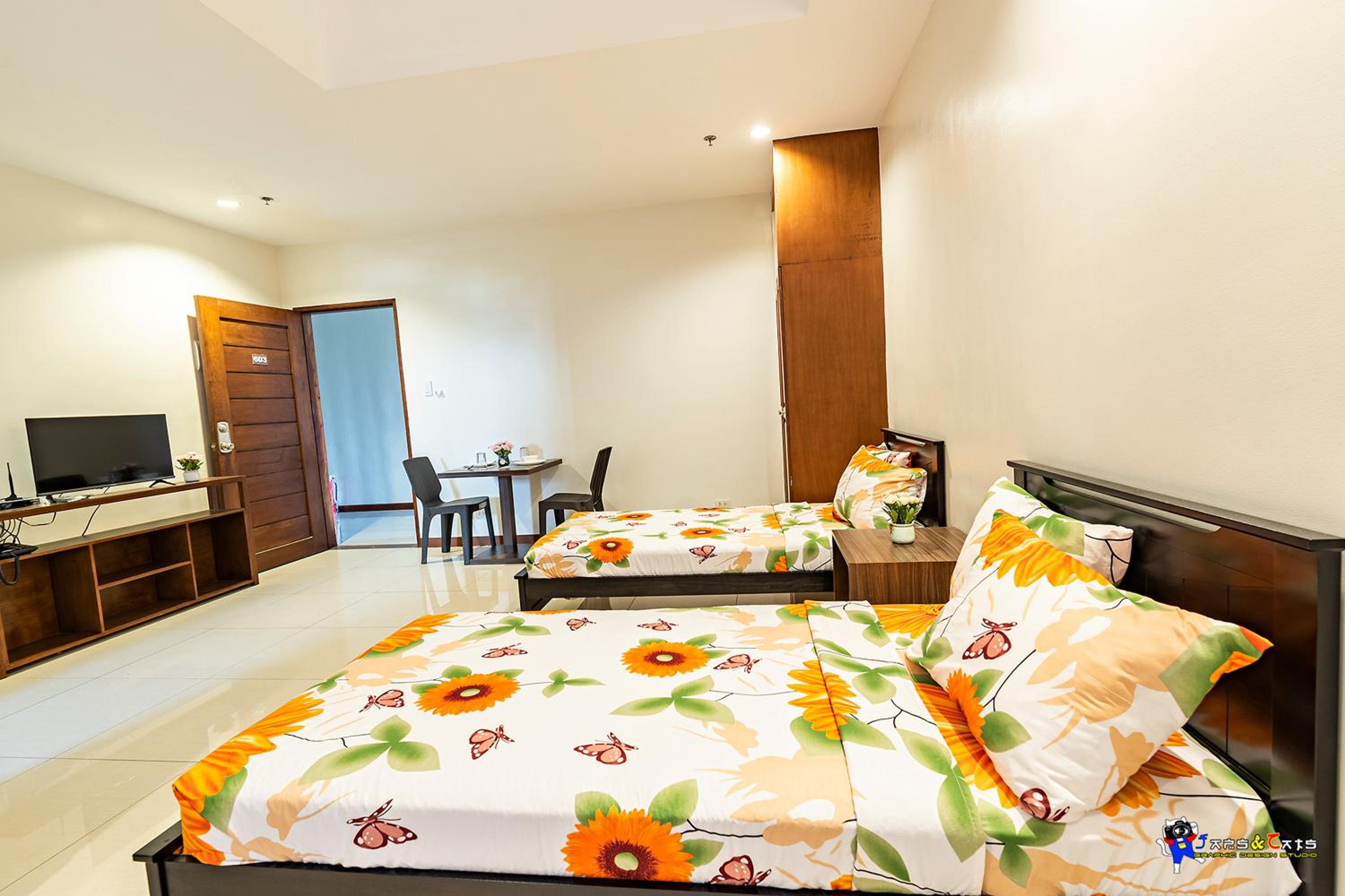 Standard Twin Room - Photo 1