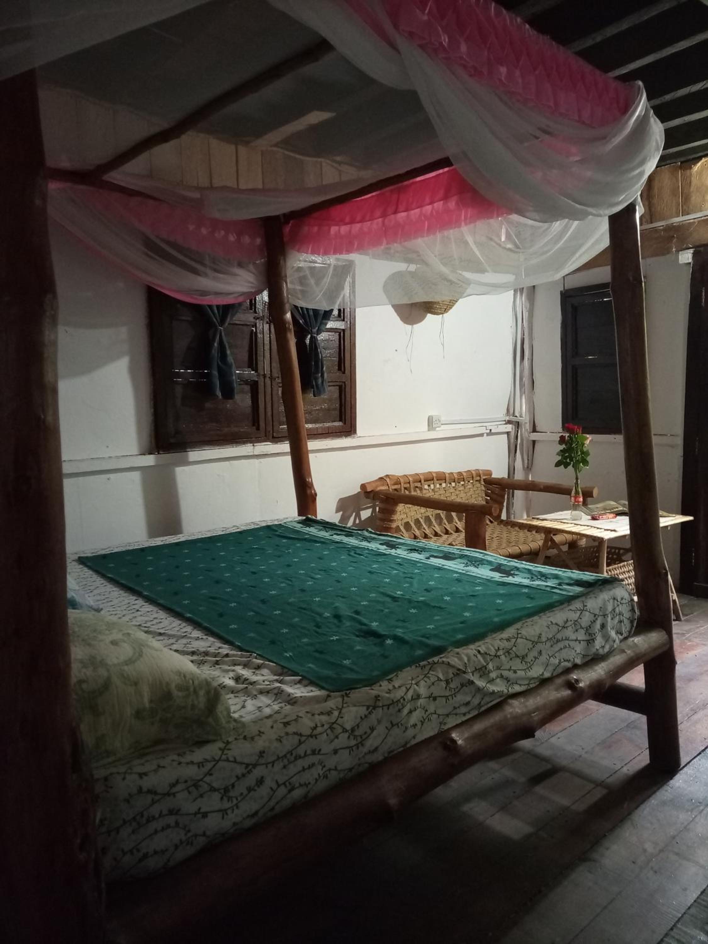 Deluxe Bungalow with Sea View - Photo 3