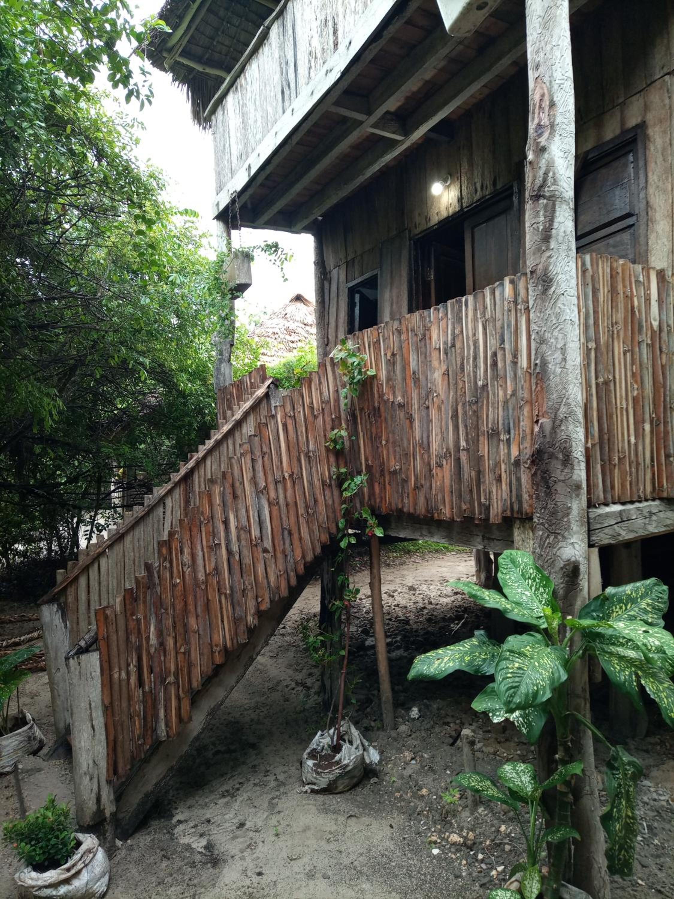 Deluxe Bungalow with Sea View - Photo 18