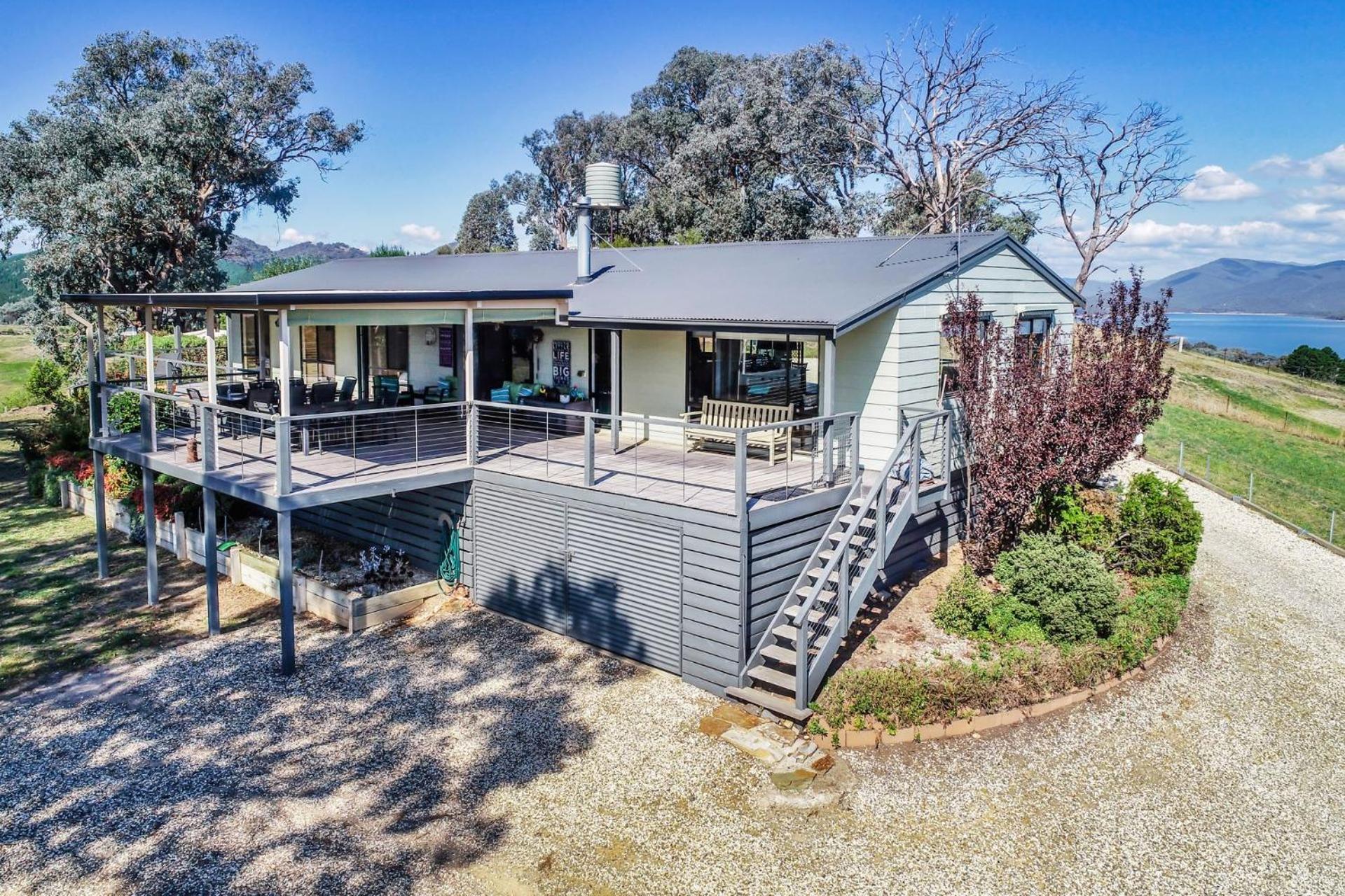 Four-Bedroom House photo 3