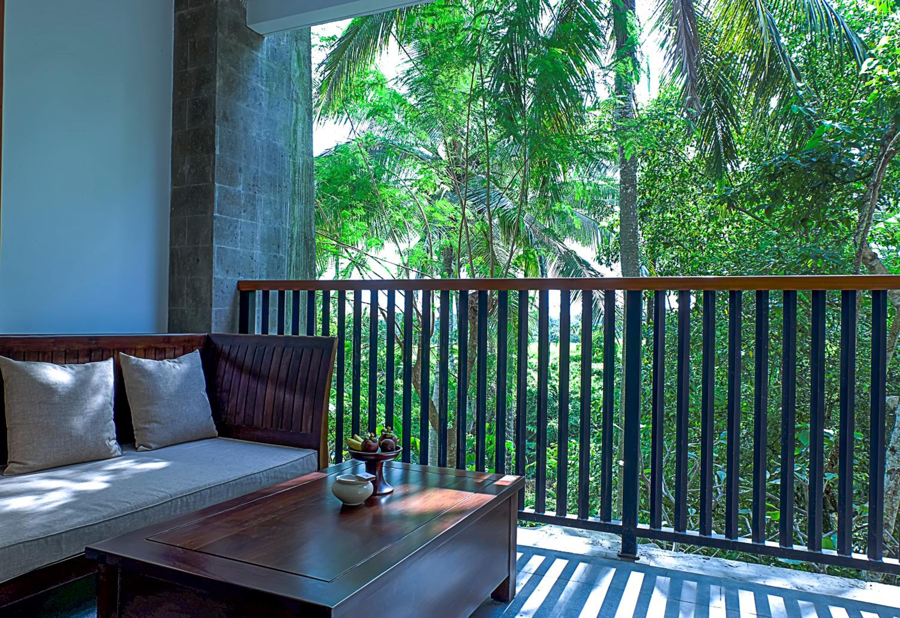 Jungle Suite with Balcony