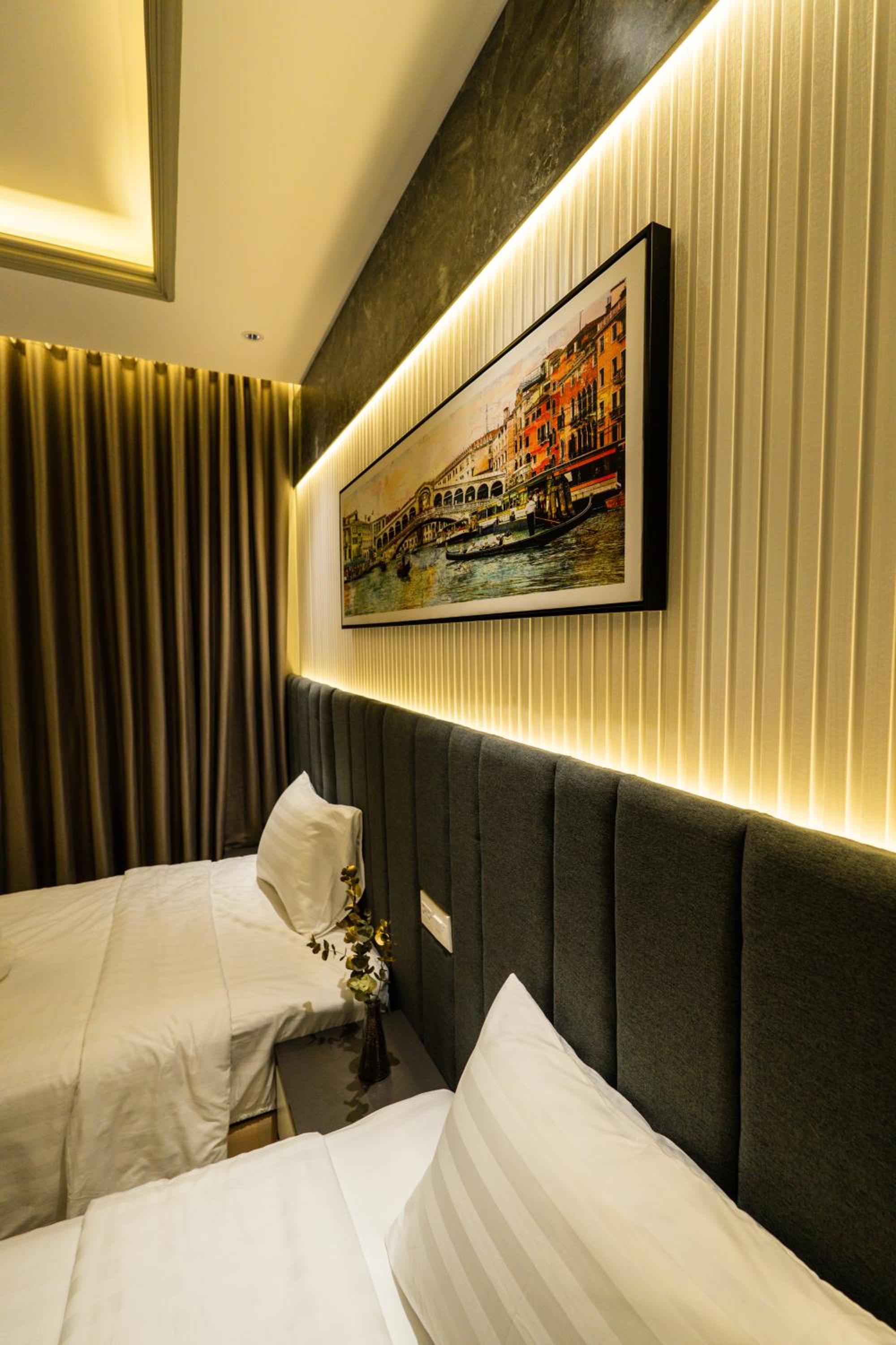 Twin Room with Lake View