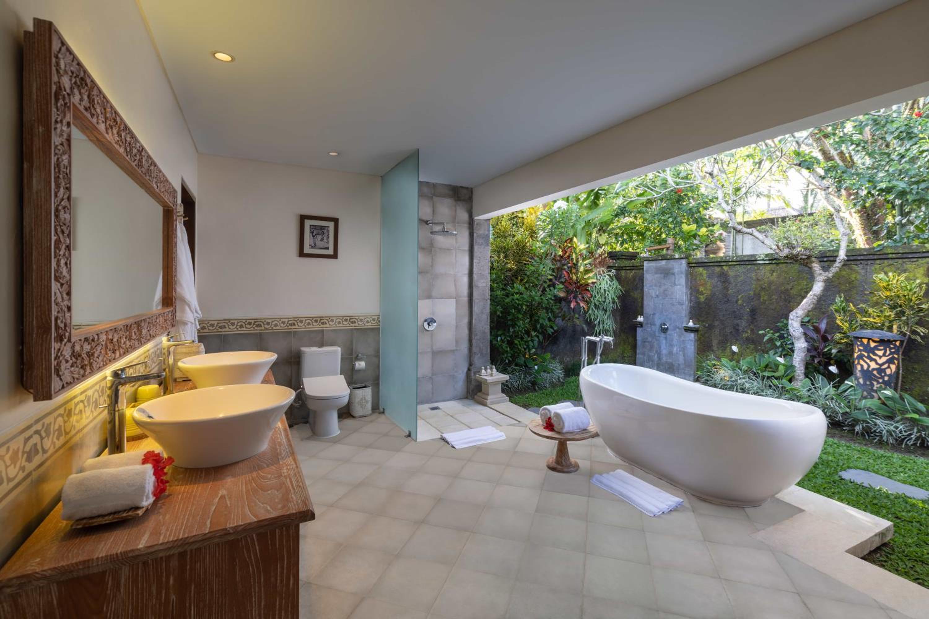 Two-Bedroom Lagoon Infinity Pool Villa