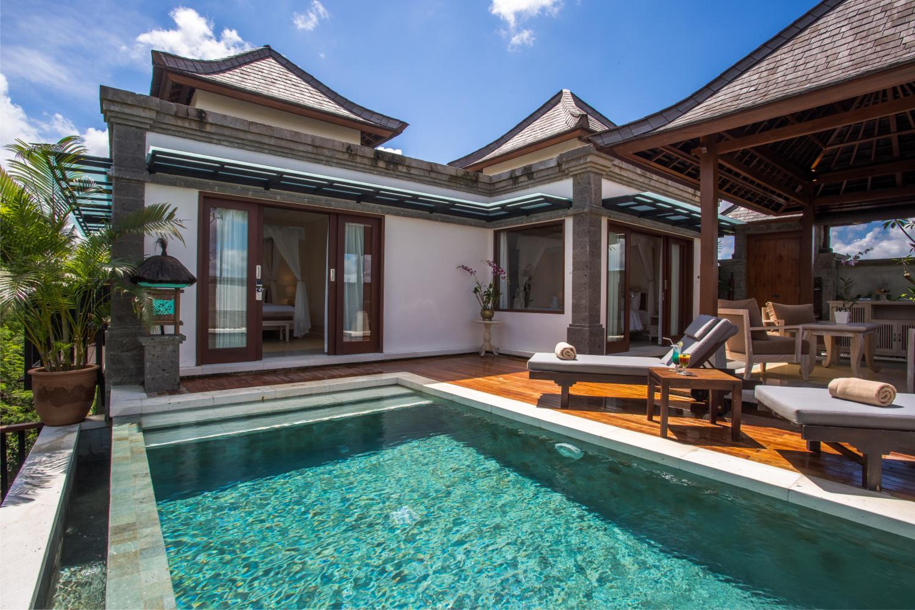 Two-Bedroom Sky Infinity Pool Villa
