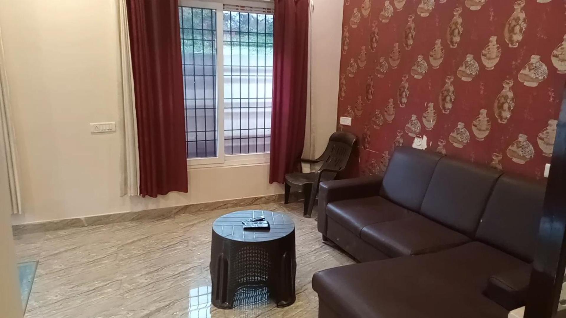 Apartment - Ground Floor - Photo 1