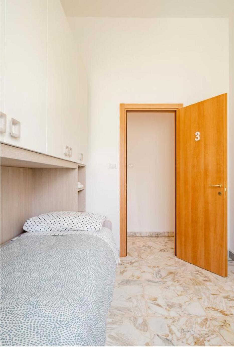 Twin Room with Shared Bathroom