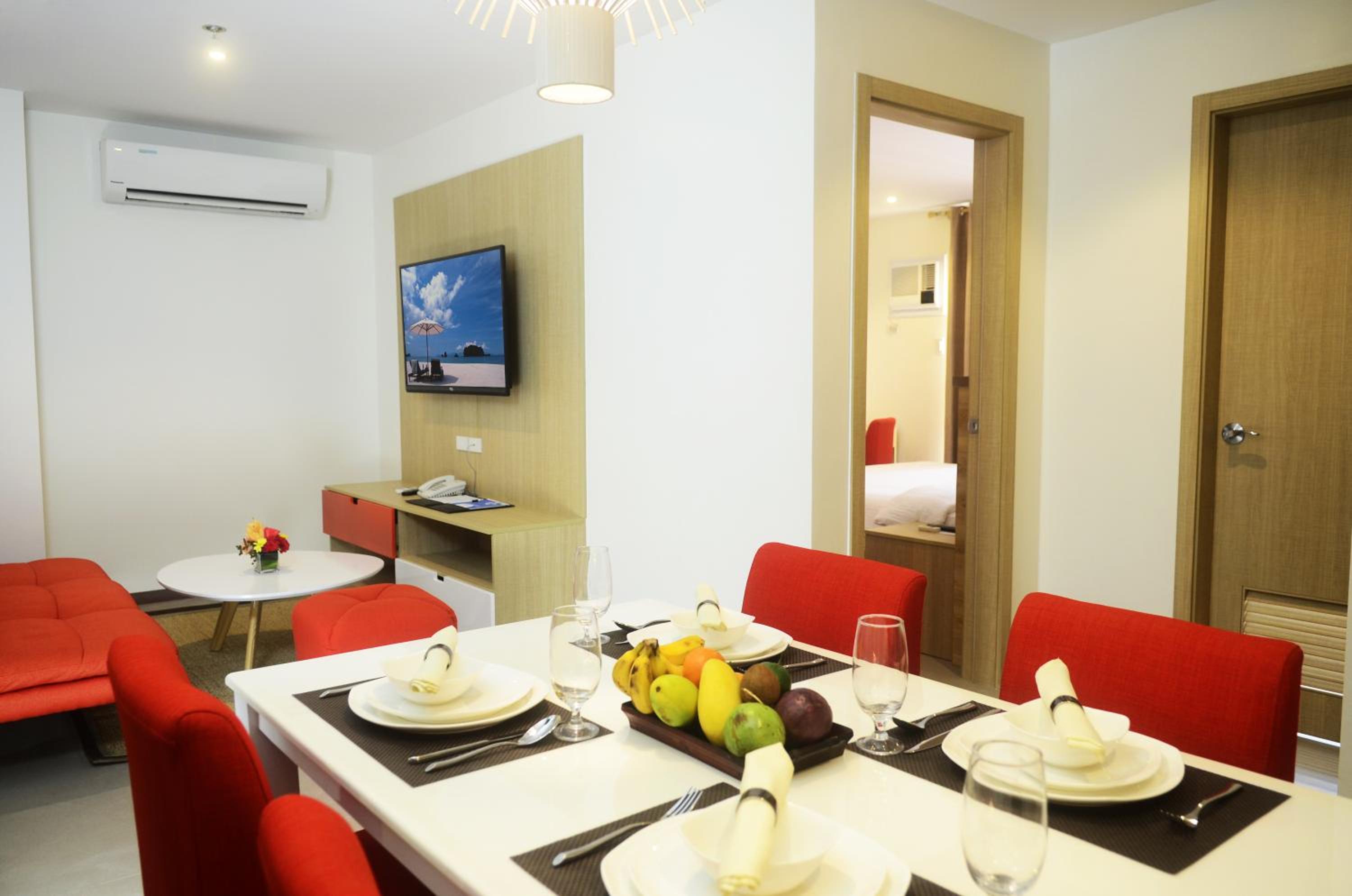 Two-Bedroom Suite with Kitchen - Photo 9