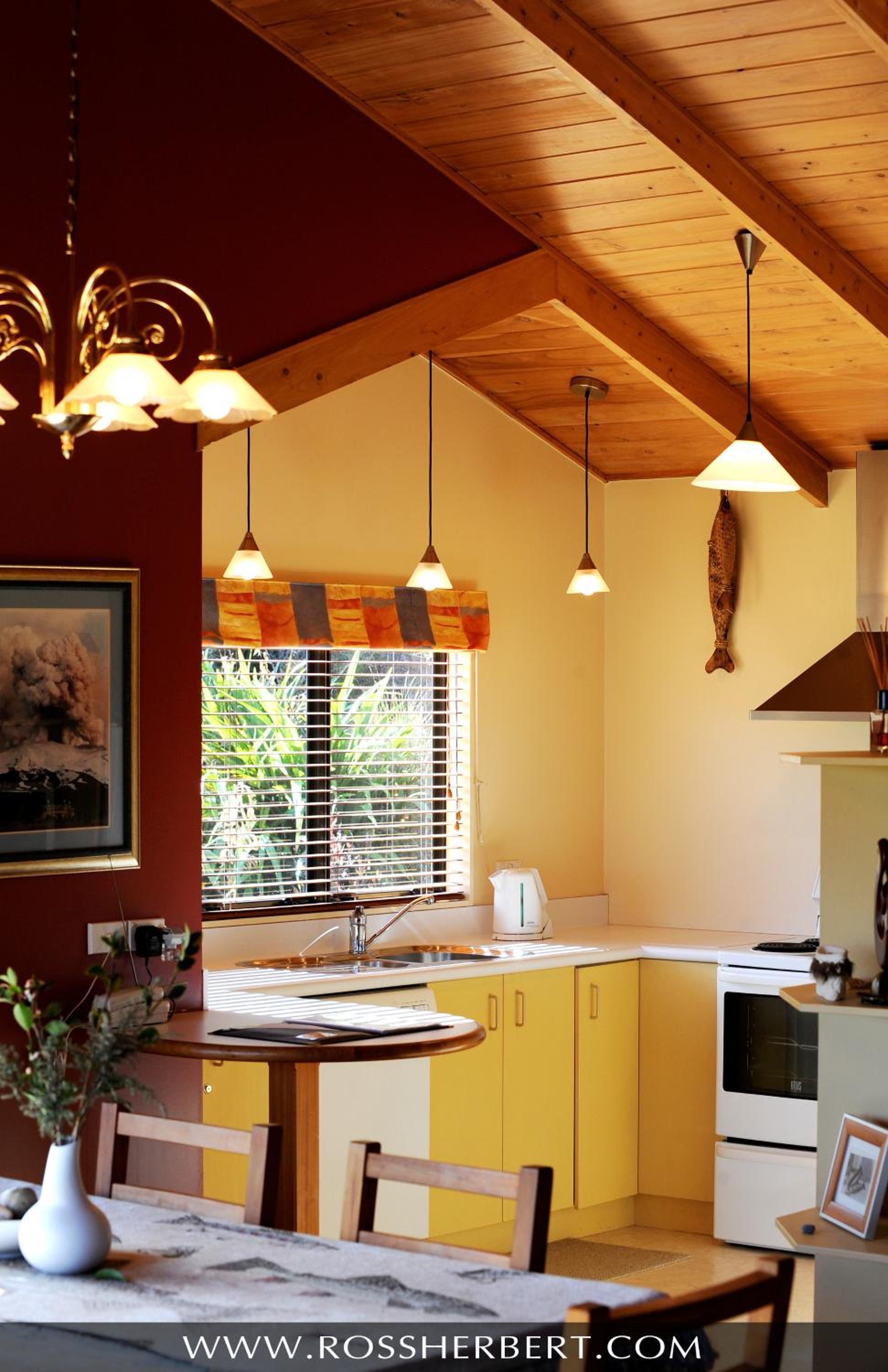 Three-Bedroom Villa - Photo 9