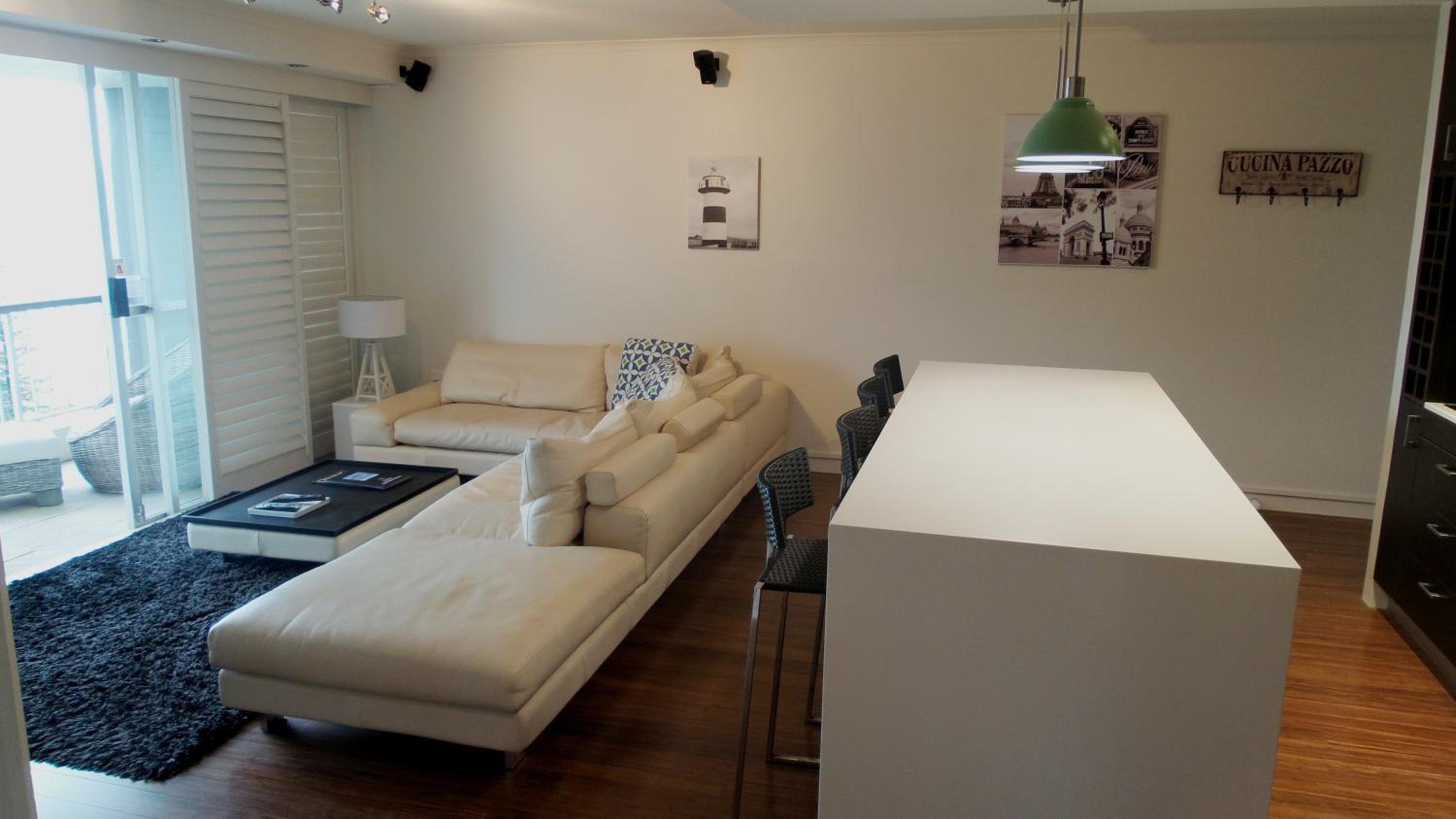 Superior One-Bedroom Apartment with Ocean View