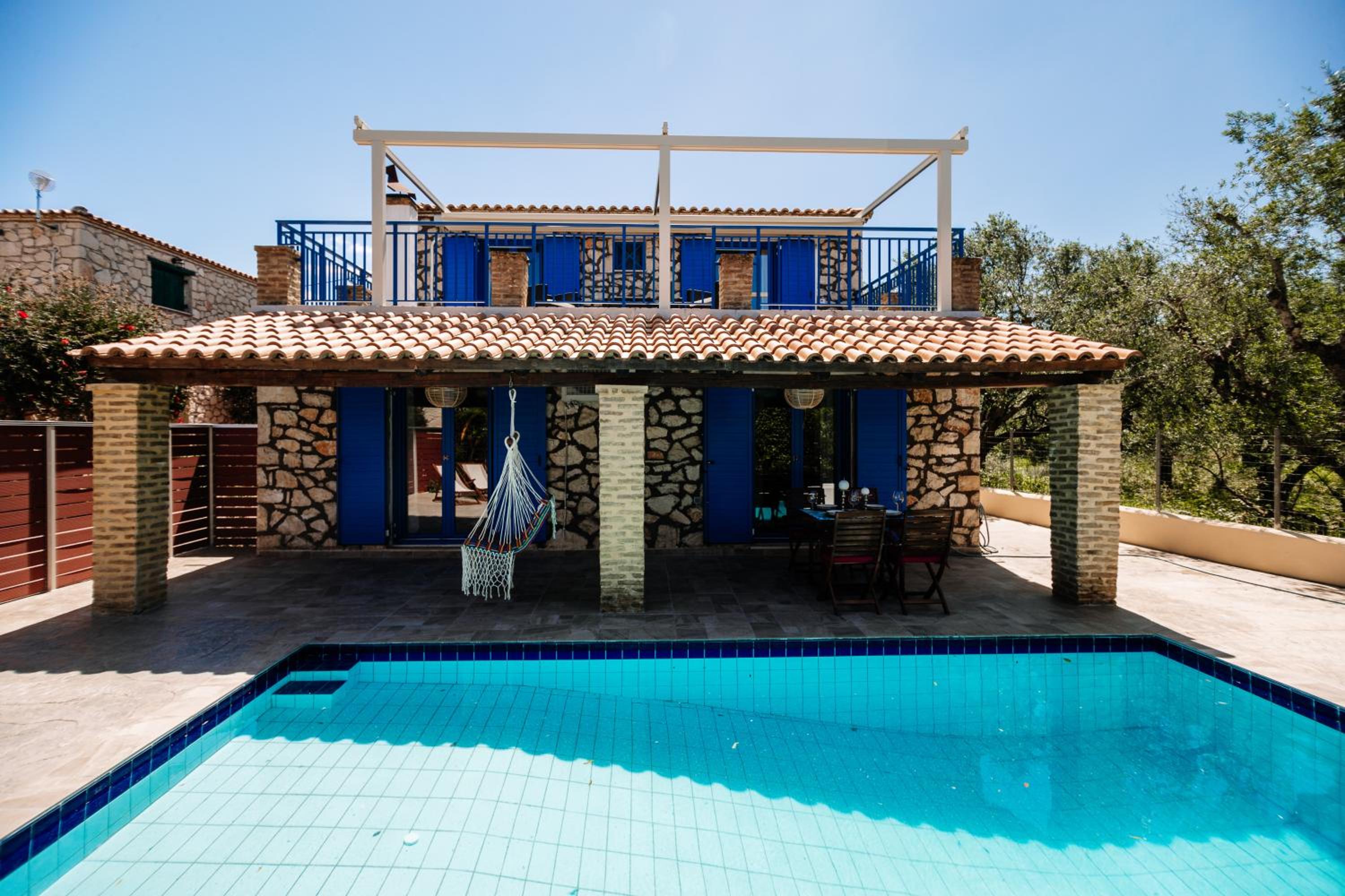 Three-Bedroom Villa photo 2