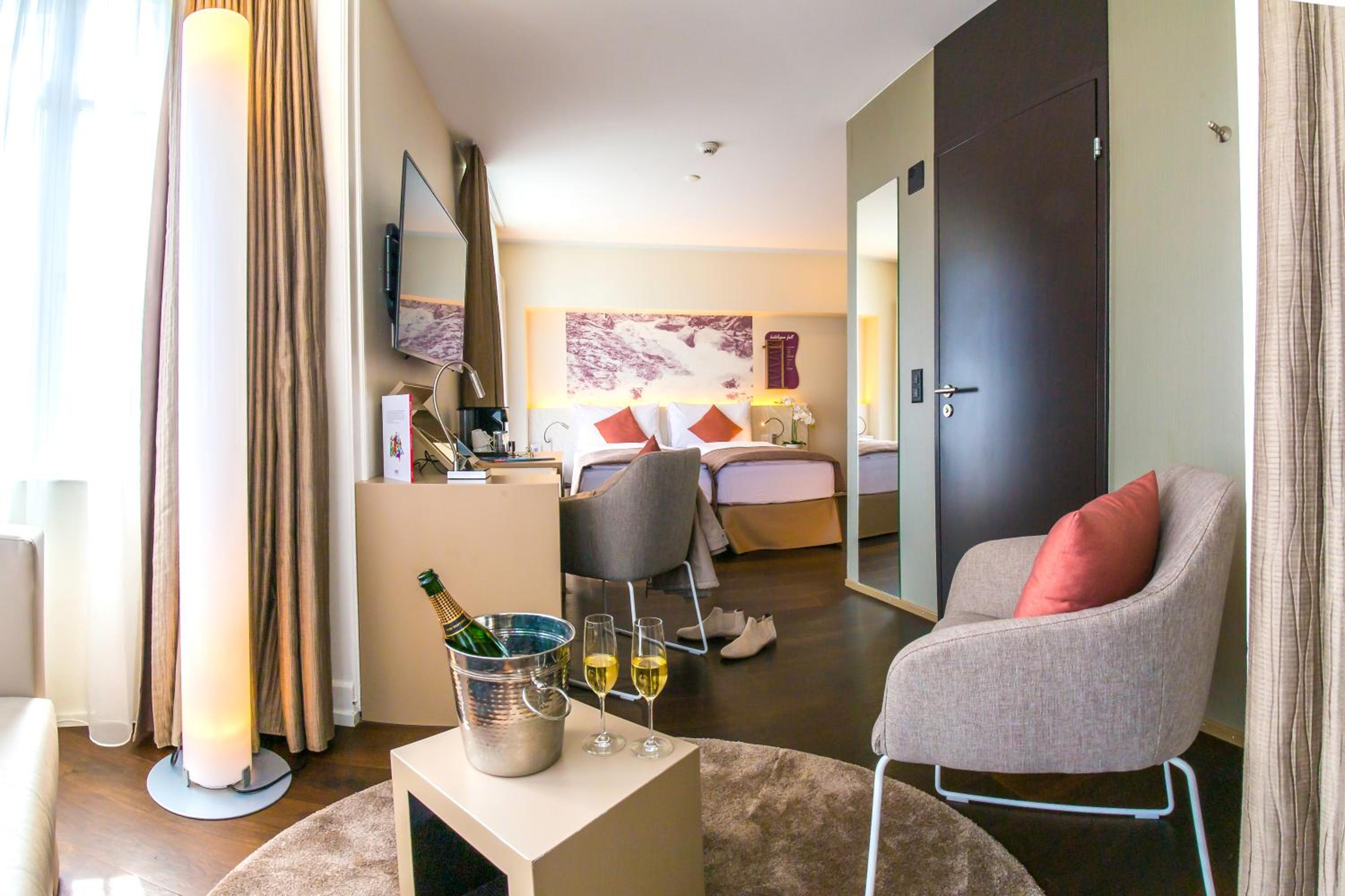 Double Room -  Large
