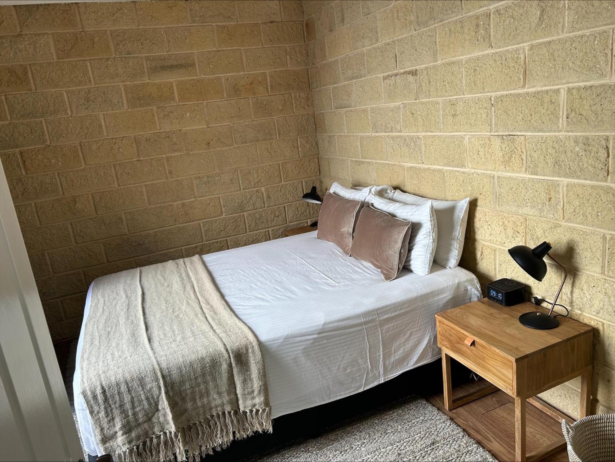Three-Bedroom Apartment - Photo 4