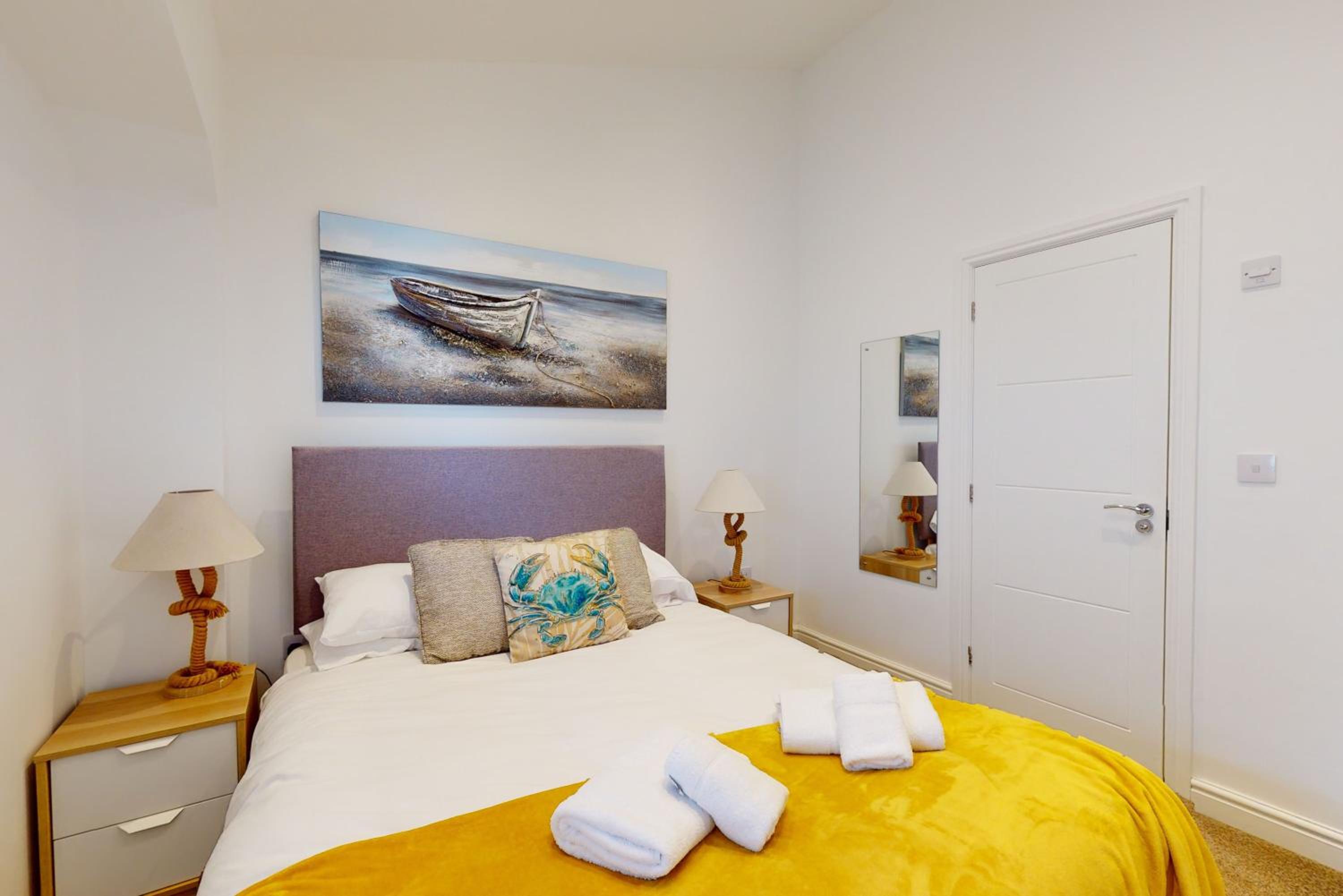 Three-Bedroom Apartment - Photo 8