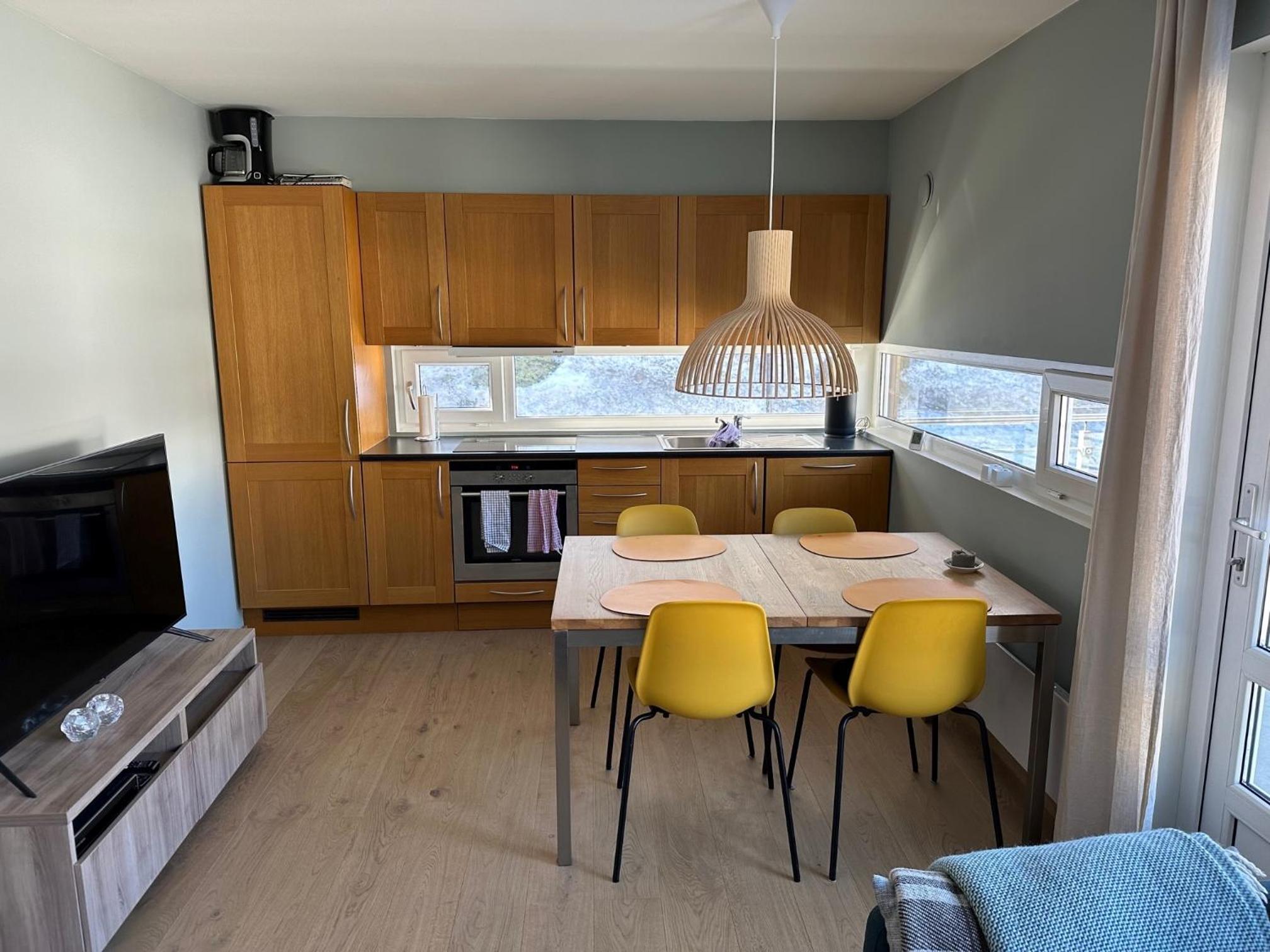 Two-Bedroom Apartment - Photo 8