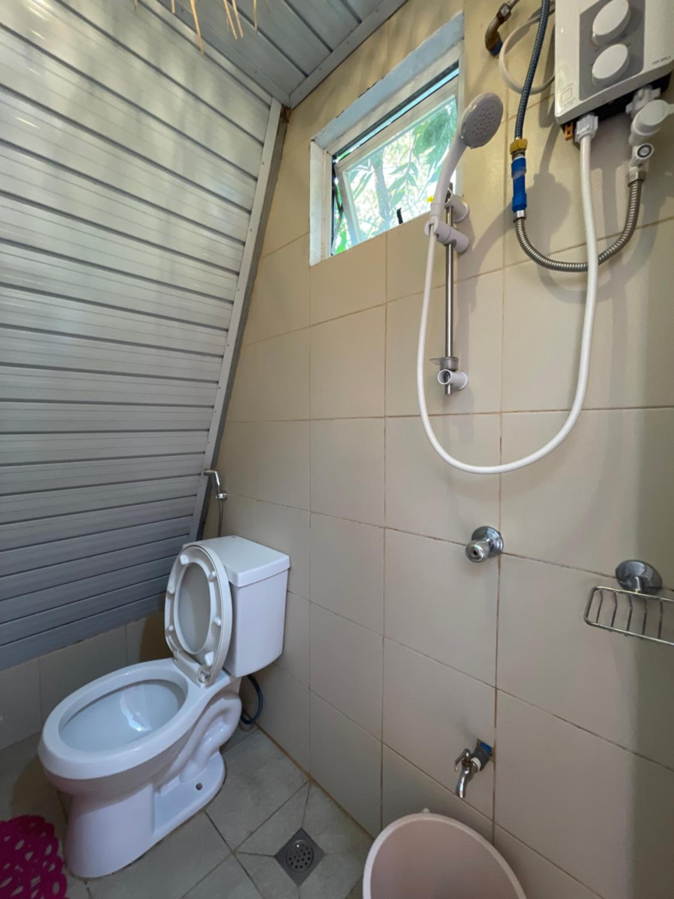 Glamping Cabin - Photo 9