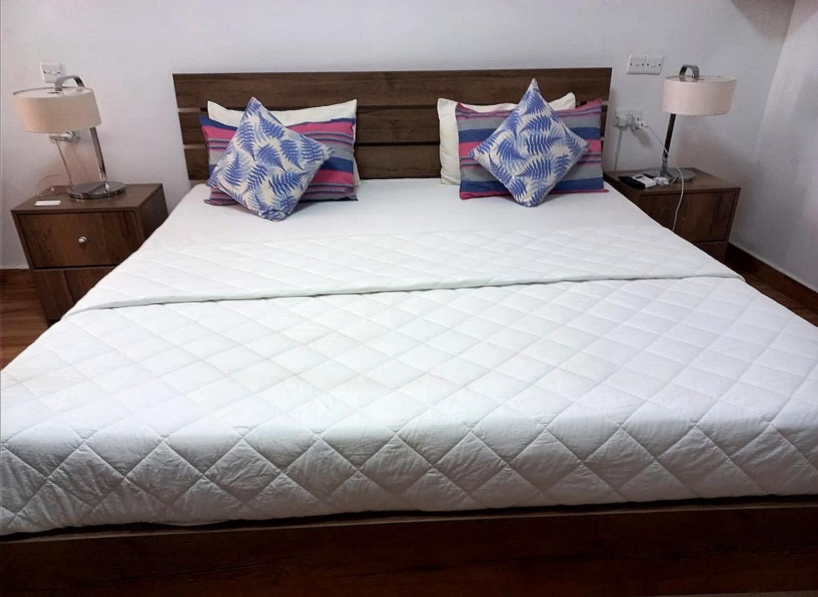 Double Room With Balcony And Partial Sea View