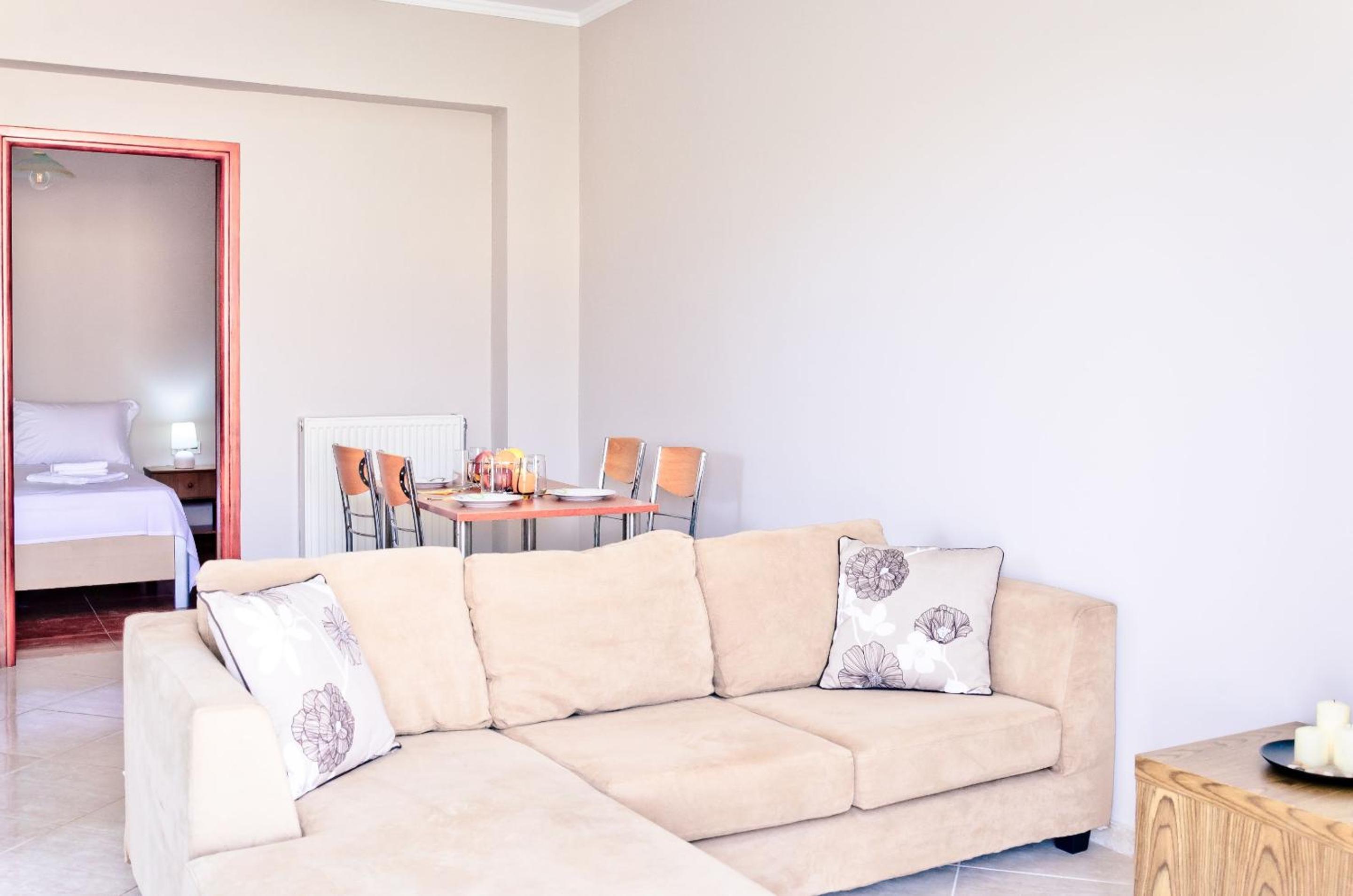Apartment with Mountain View photo 3