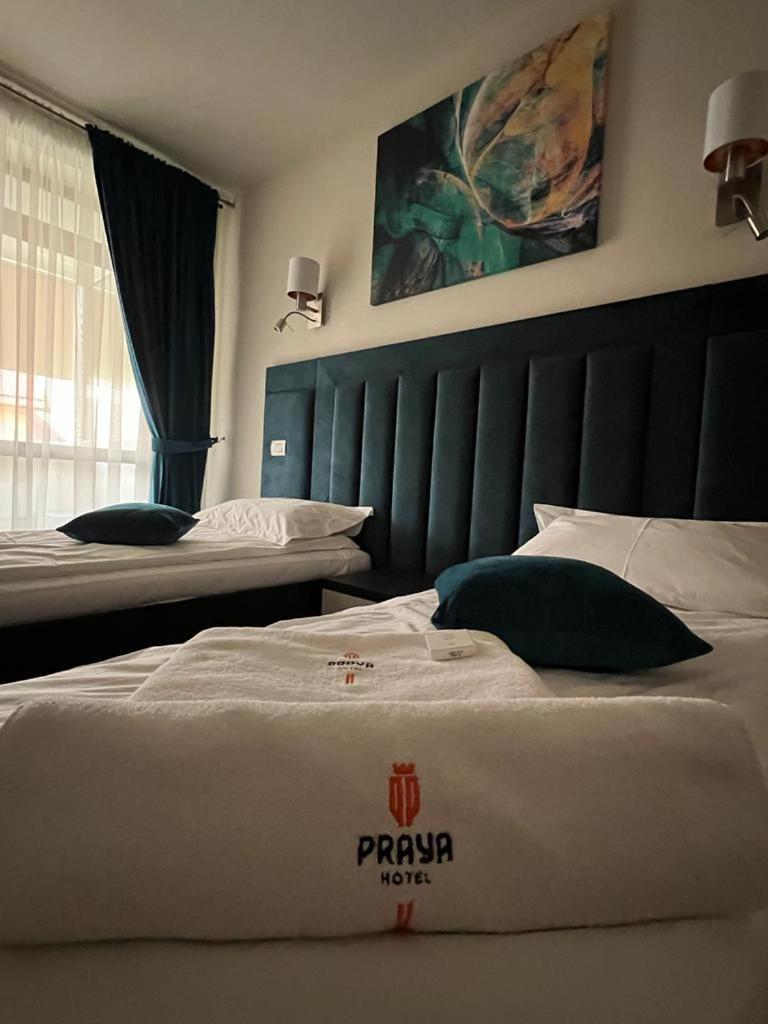 Twin Room - Photo 1