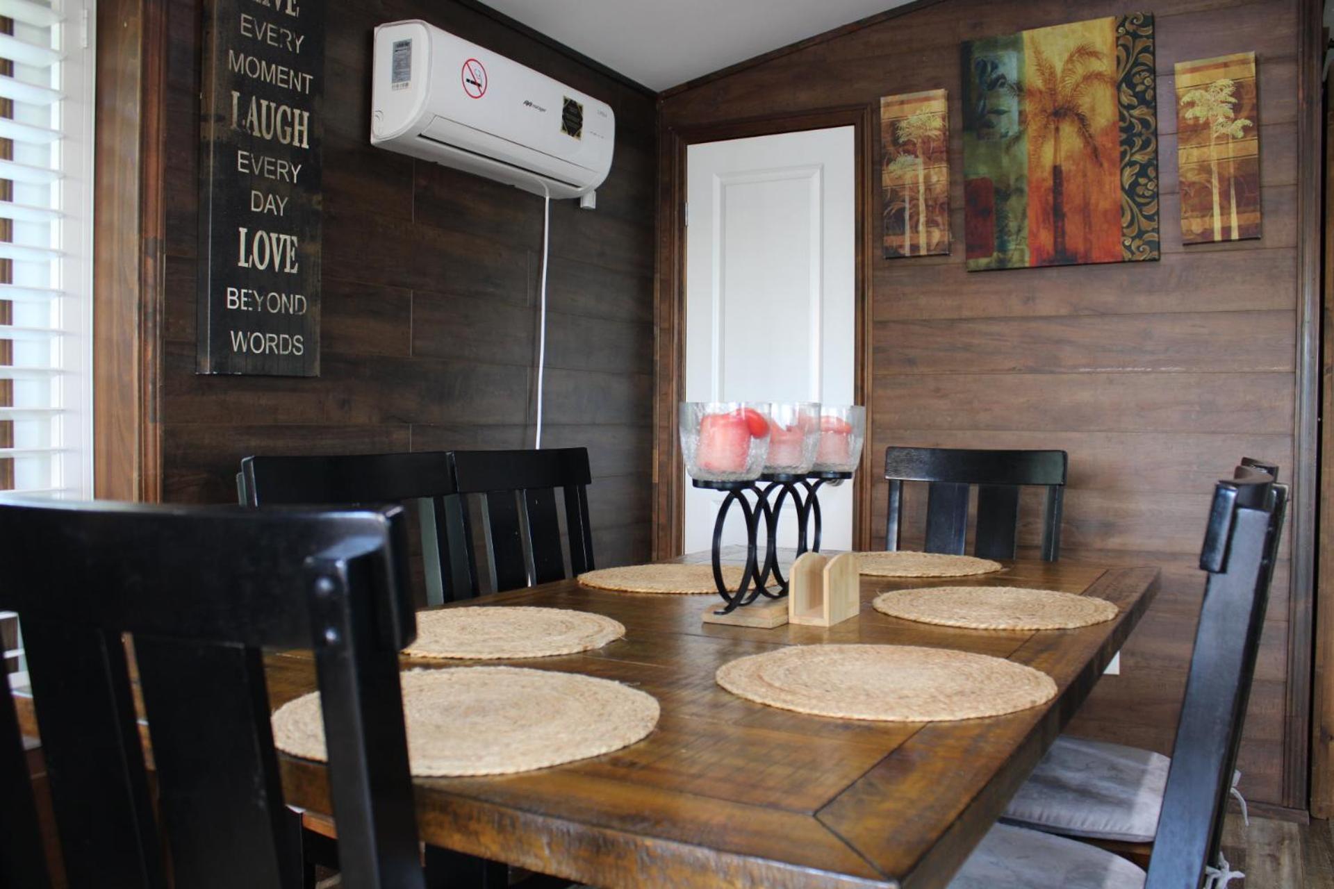Two-Bedroom House - Photo 3
