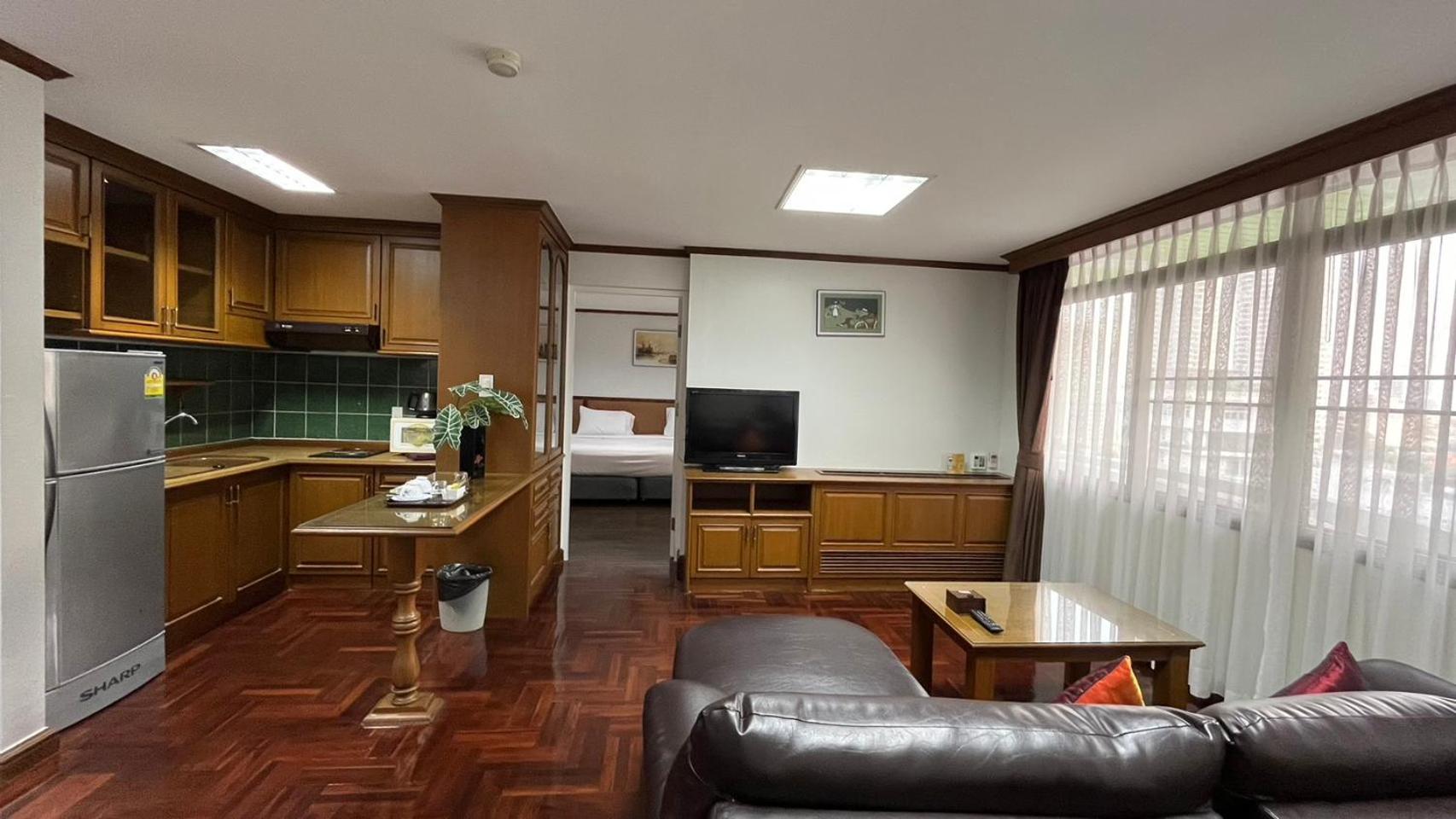 President One-Bedroom Suite photo 3
