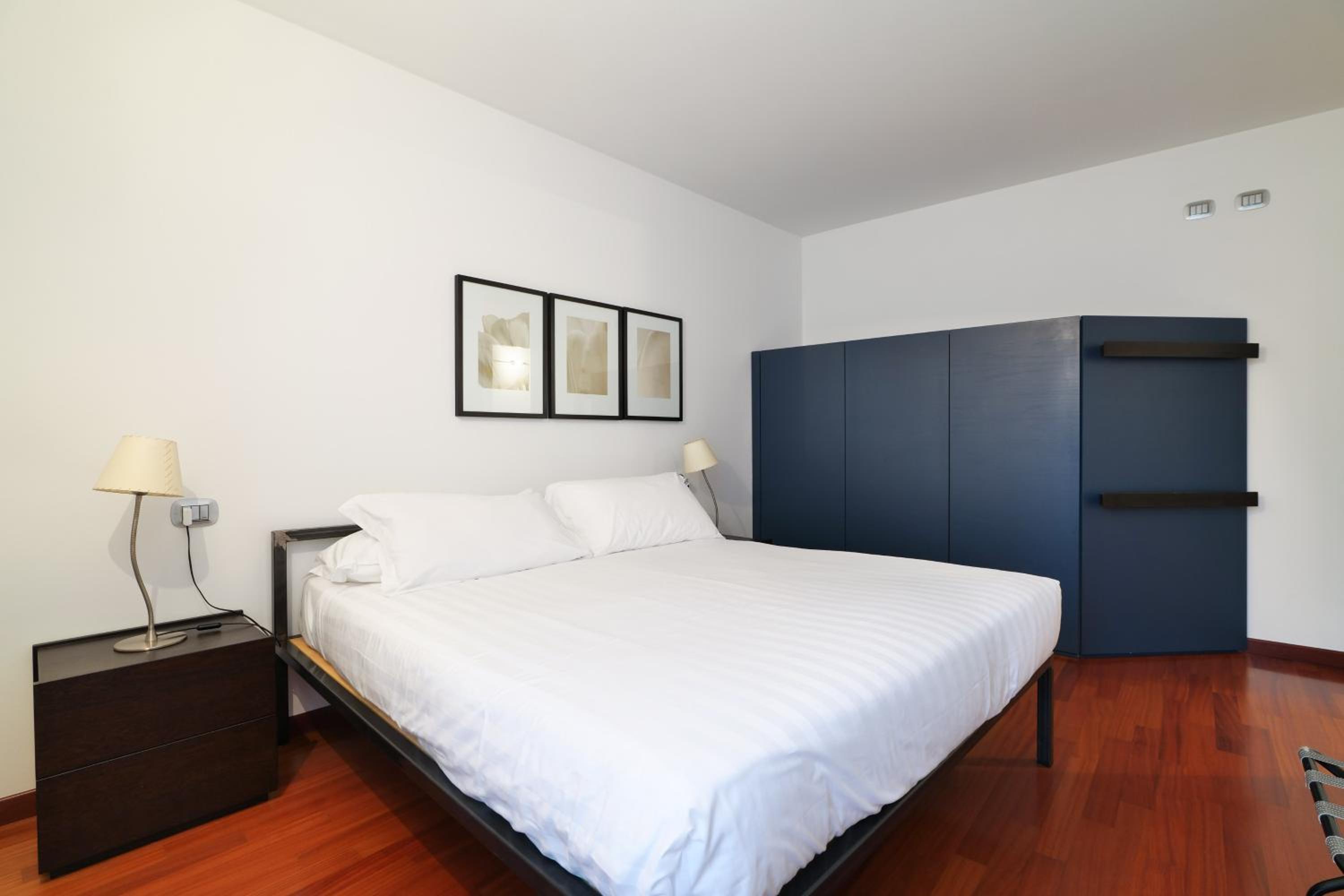 One-Bedroom Apartment with Terrace