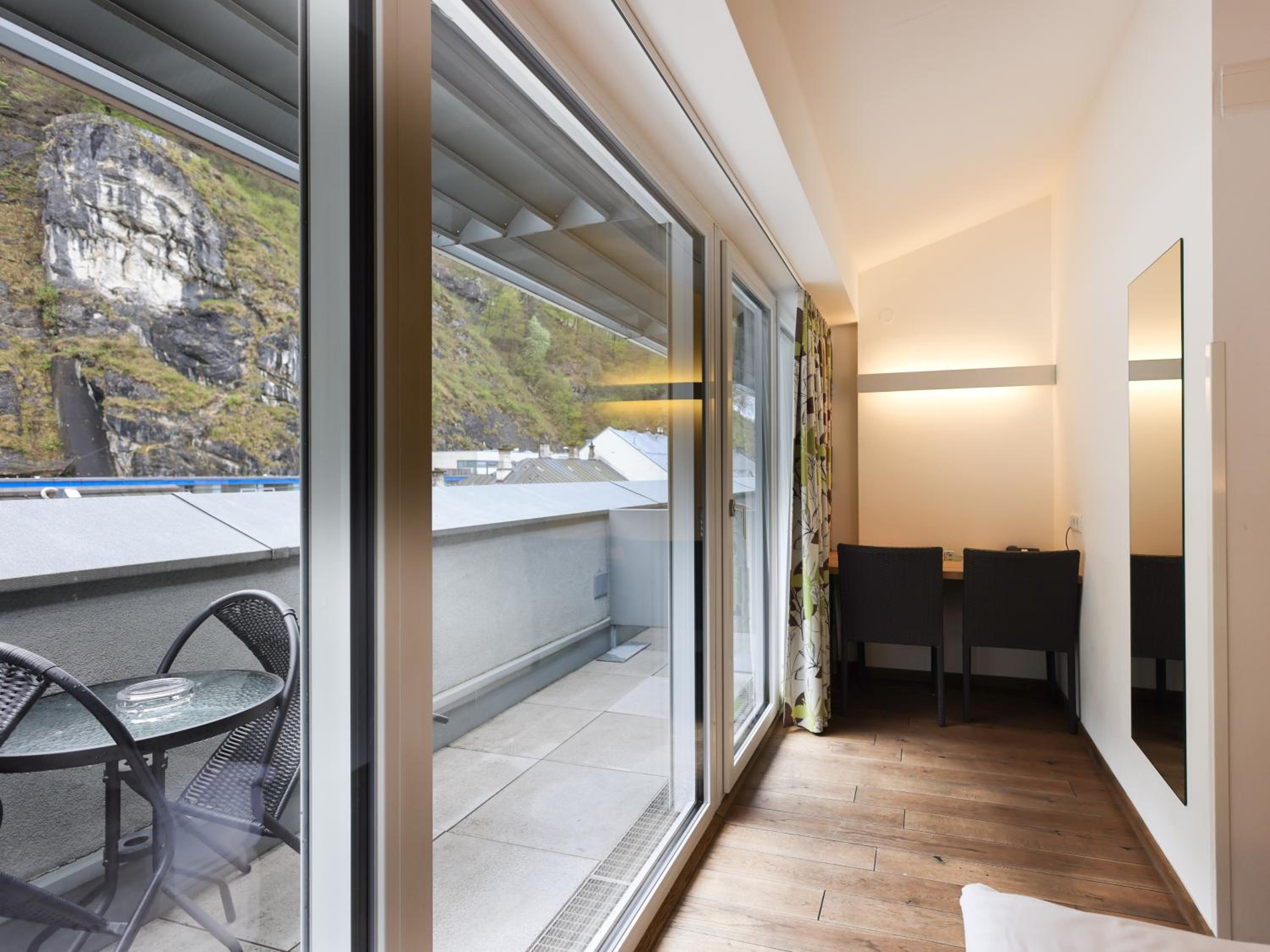 Comfort Double Room with Balcony - Photo 15