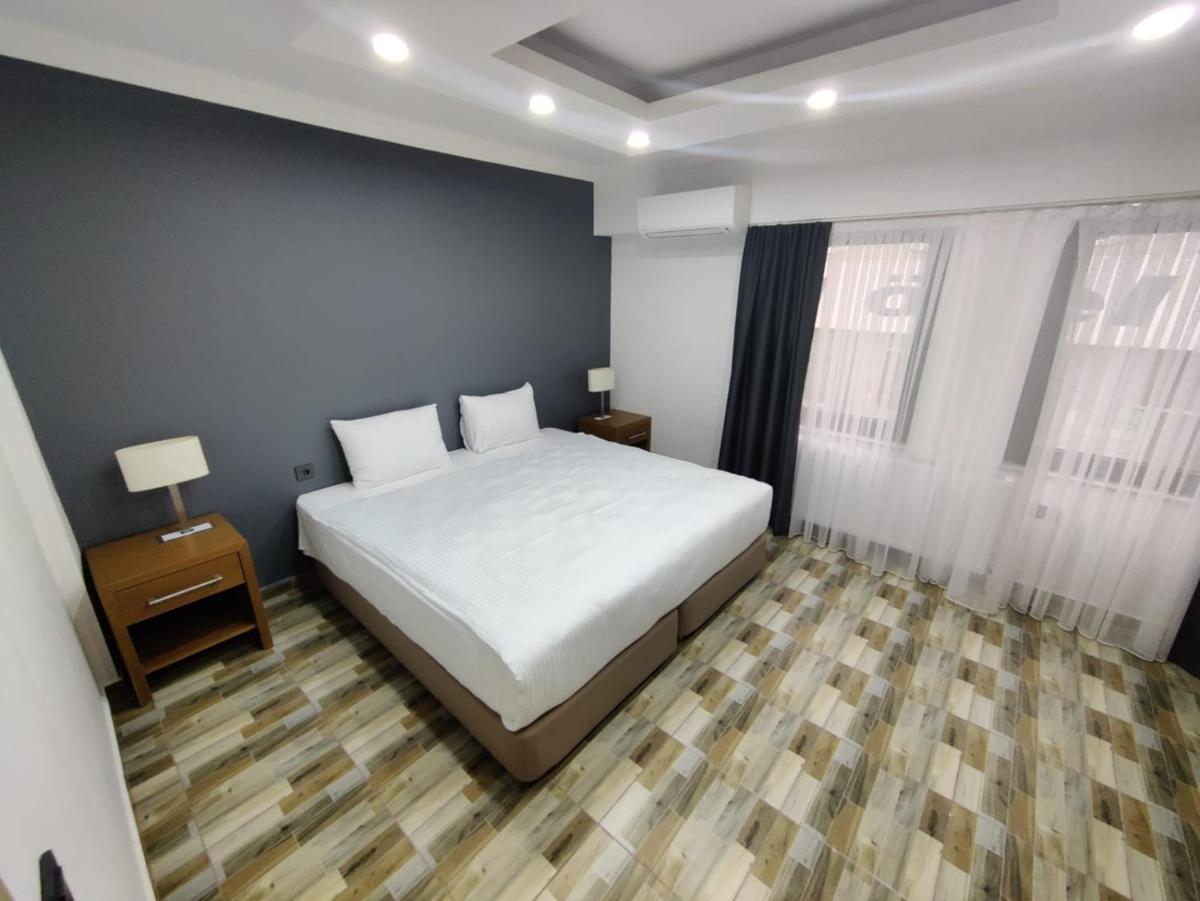 Deluxe Double or Twin Room photo 2