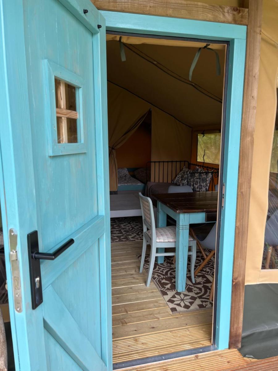 Tent - Photo 15