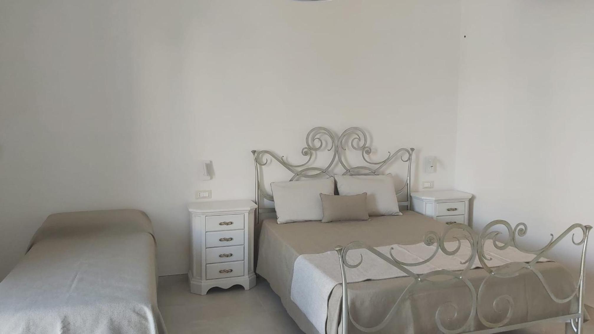 Triple Room with Private Bathroom