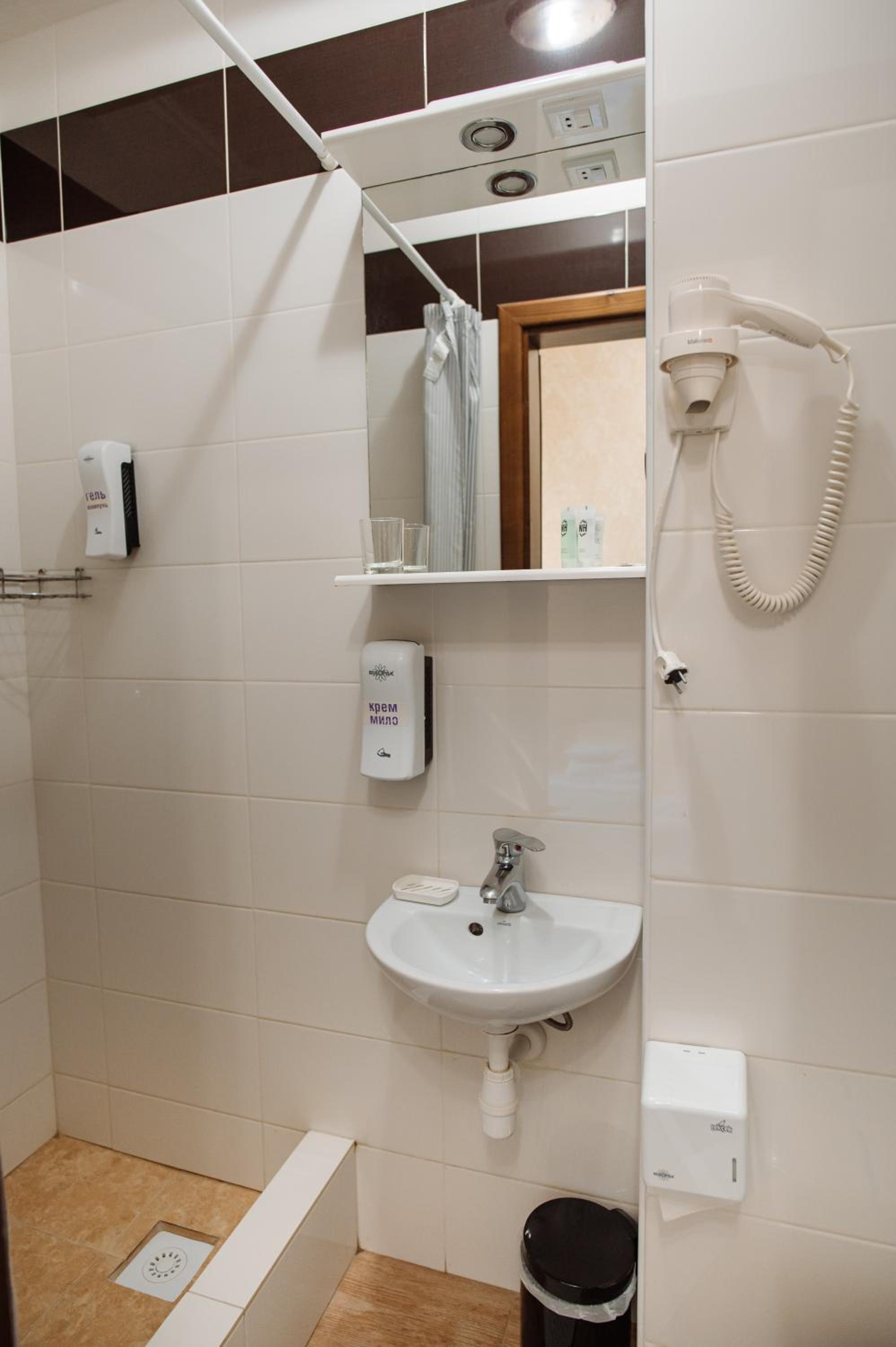 Single Room photo 2