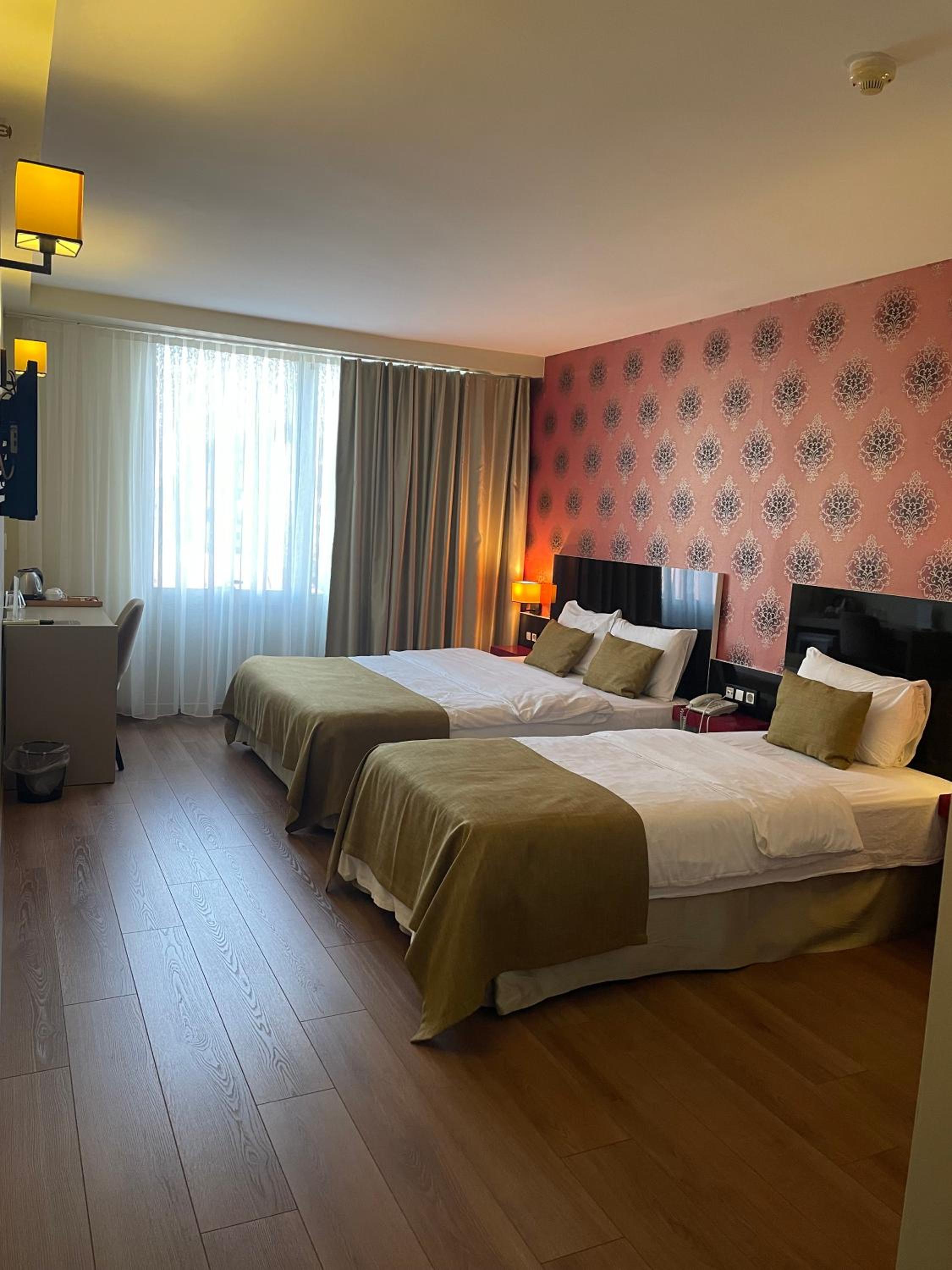 Superior Triple Room photo 1