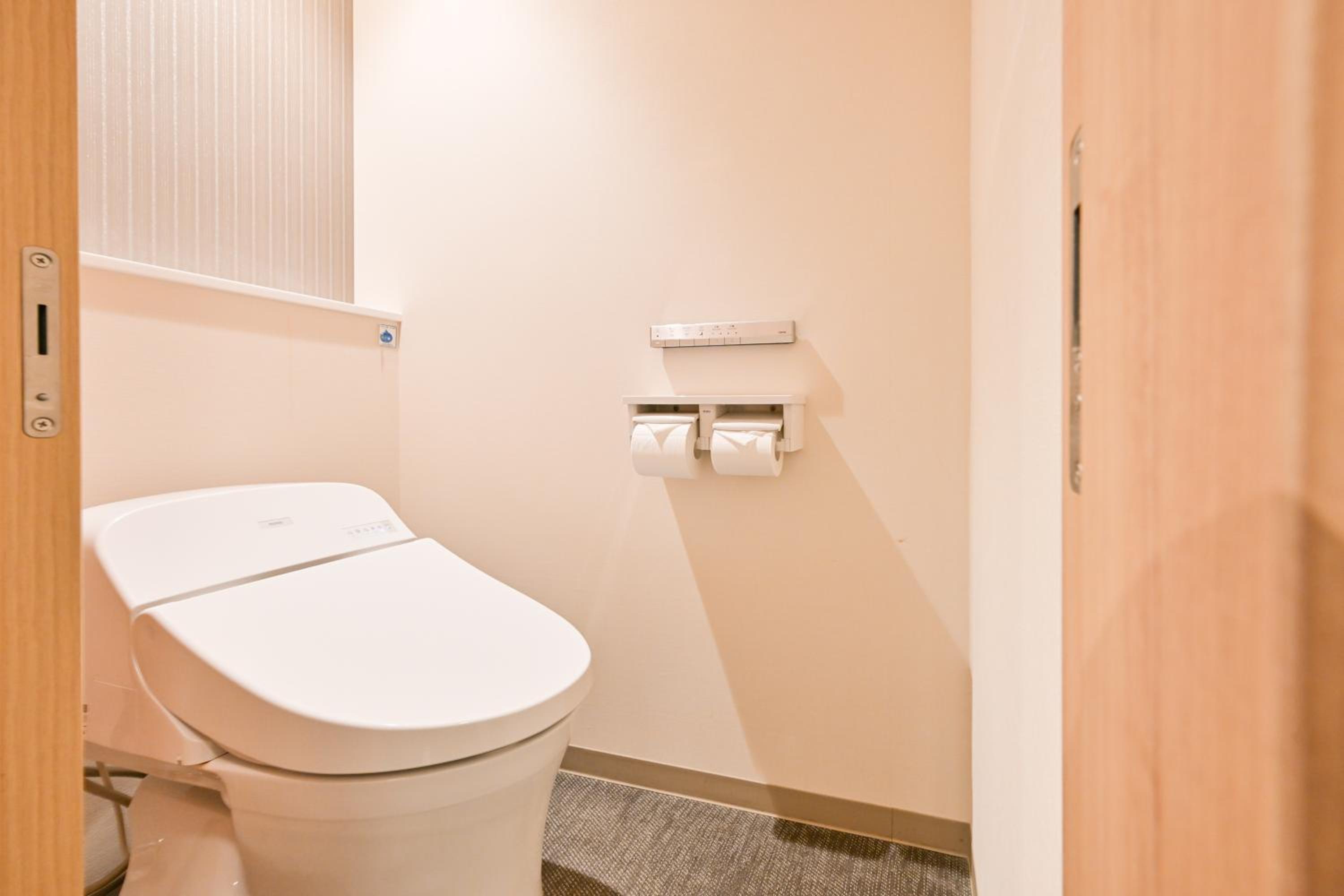 Moderate Twin Room with Extra Bed - Non-Smoking